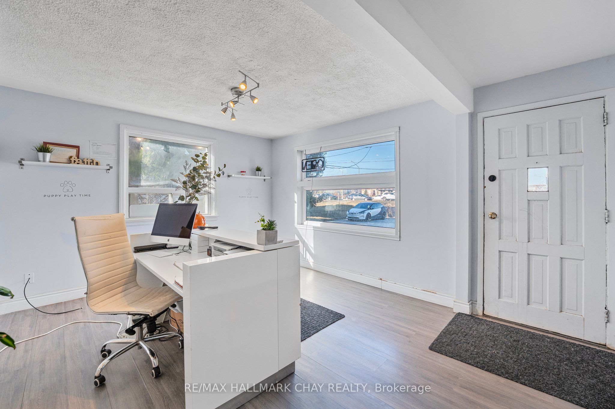 12273 Yonge Street Property Photo 4