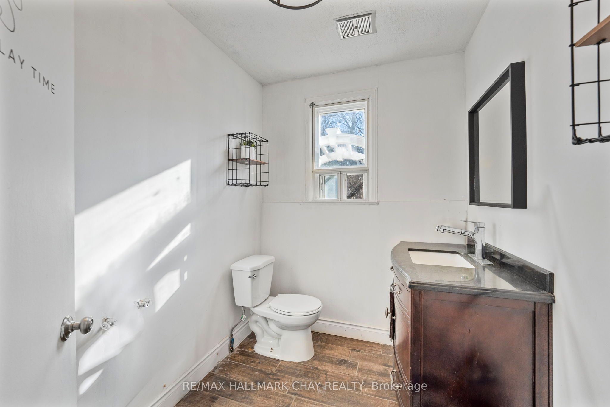 12273 Yonge Street Property Photo 11