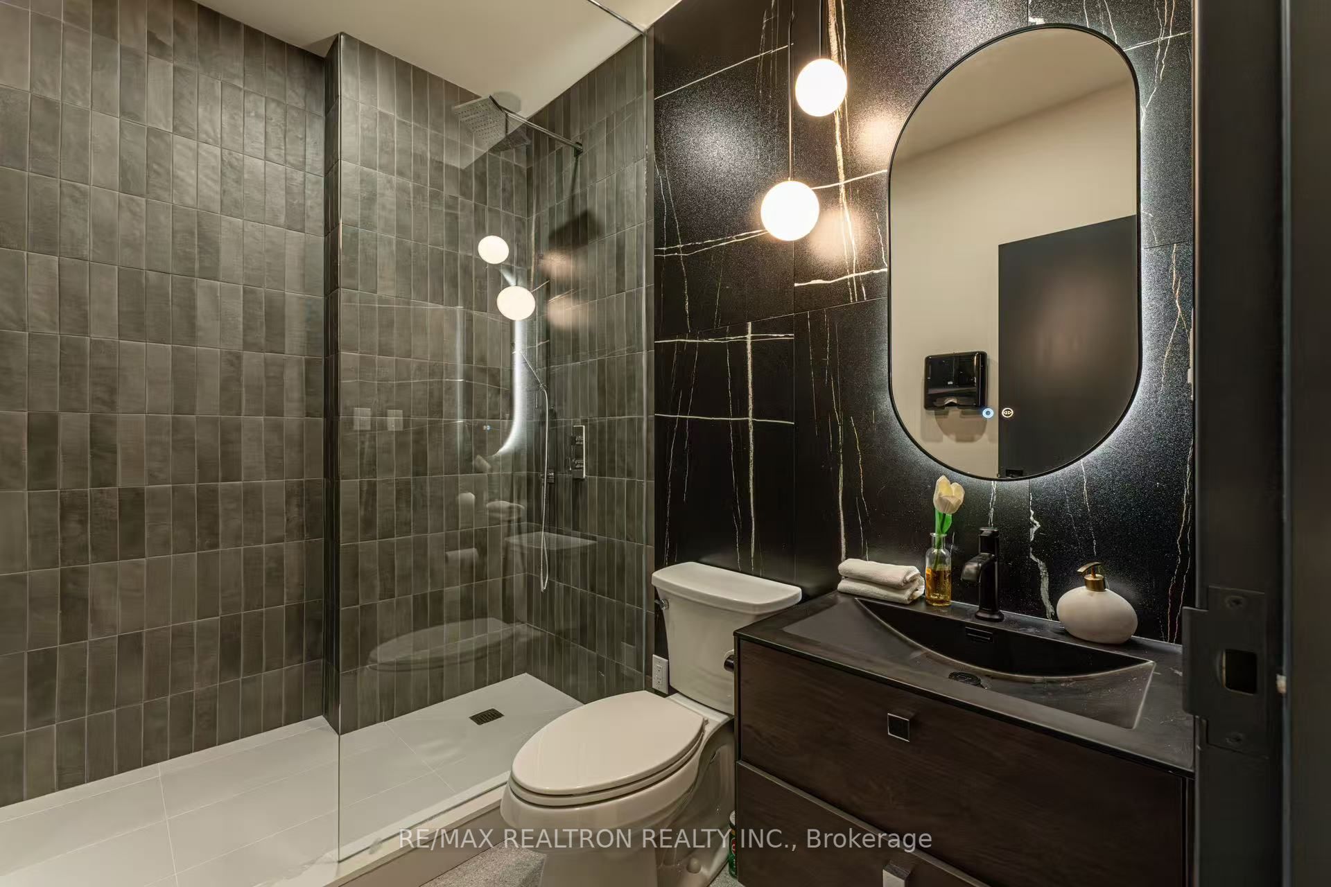 #14 - 10950 Woodbine Avenue Property Photo 14
