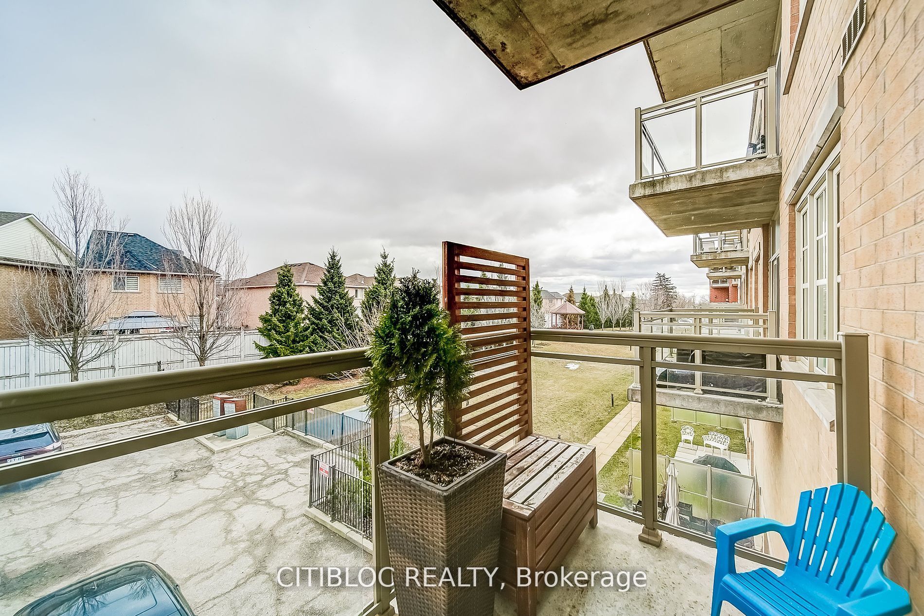 #236 - 10211 Keele Street Property Photo 25