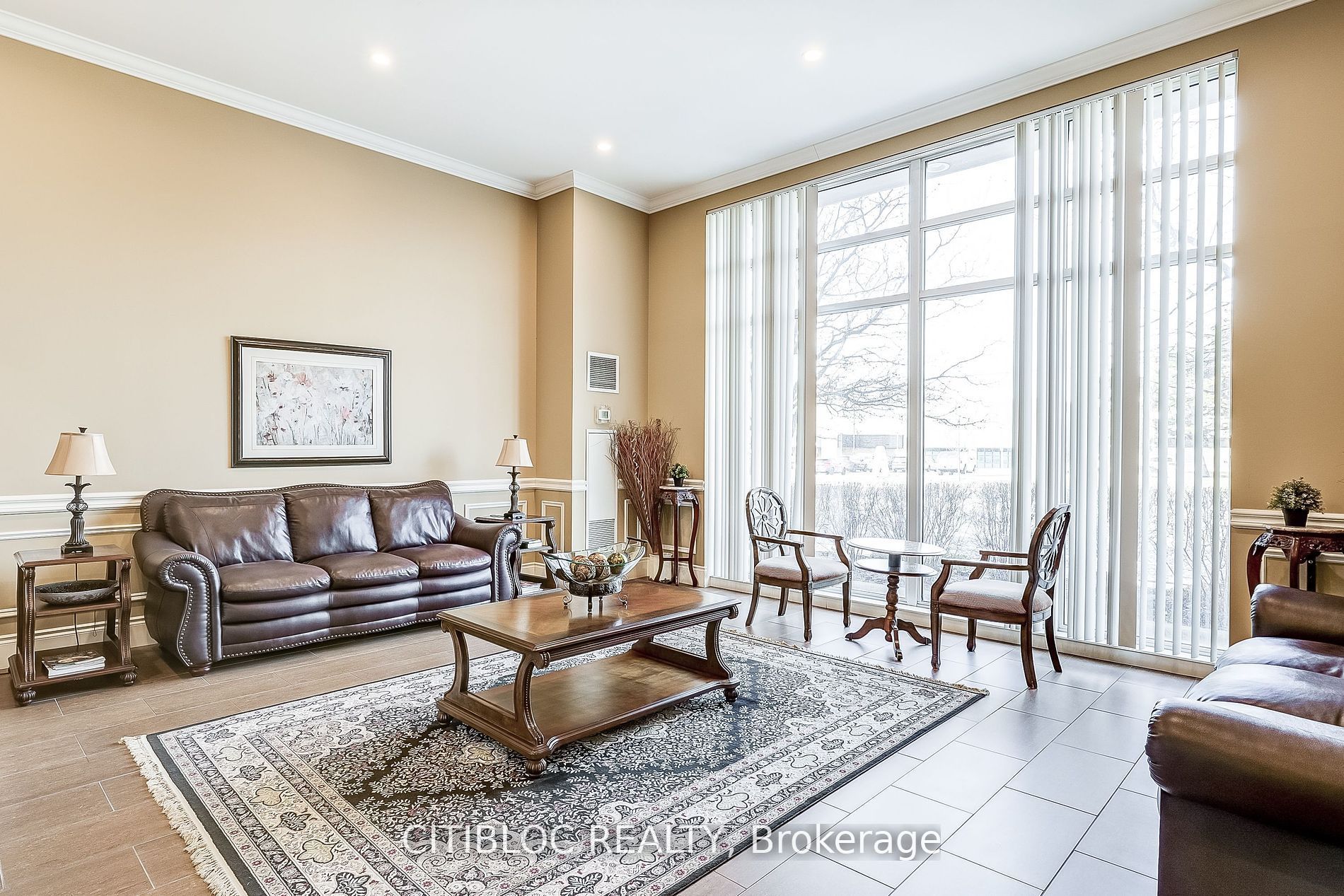 #236 - 10211 Keele Street Property Photo 28