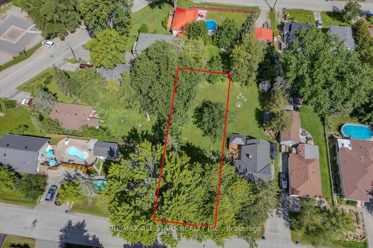 288 Woodycrest Ave Property Photo 1