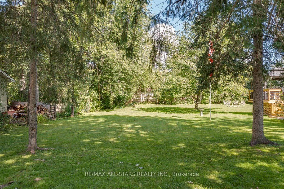 288 Woodycrest Ave Property Photo 4