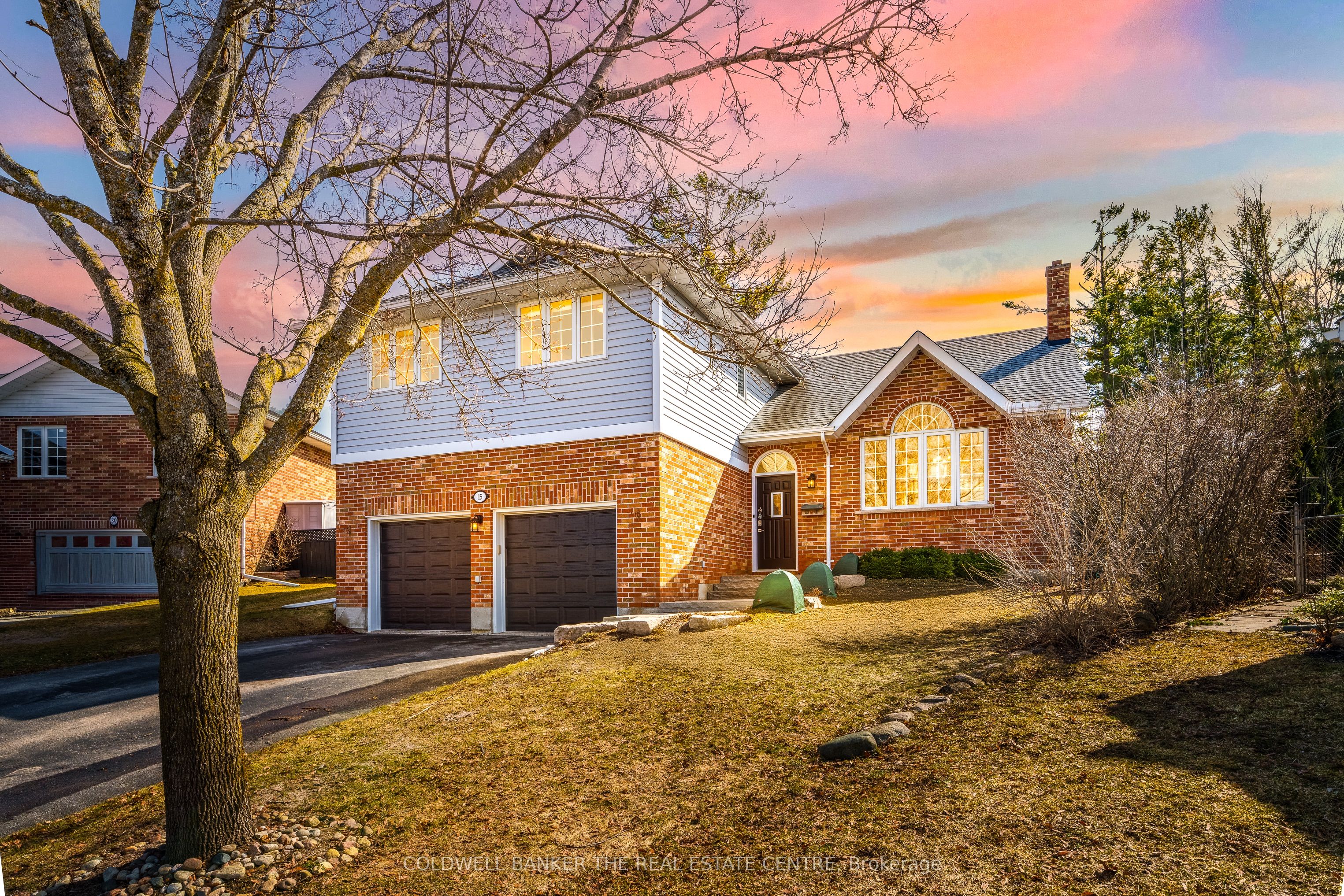 15 David Cres Property Photo 1