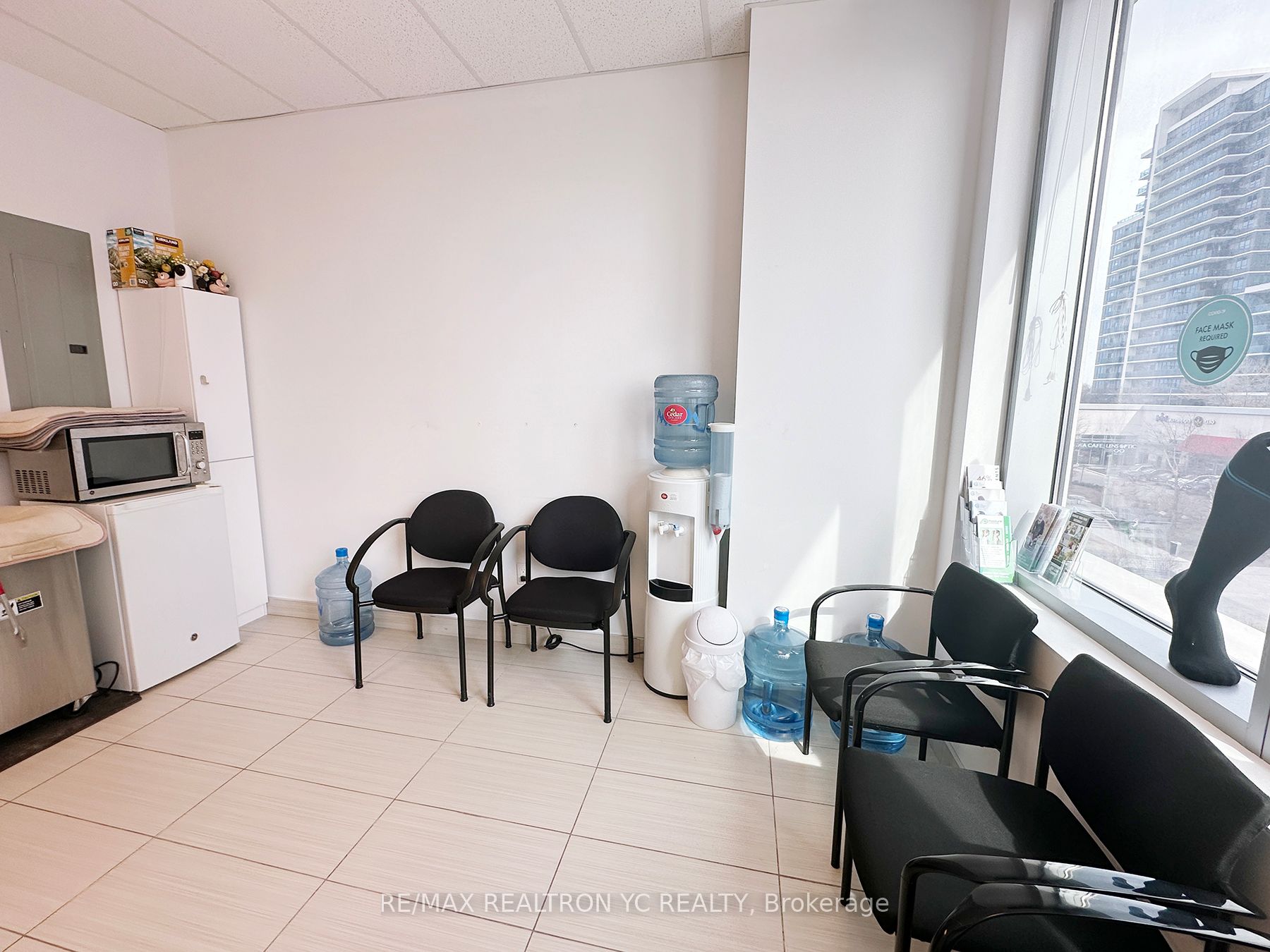 #307 - 7191 Yonge Street Property Photo 7