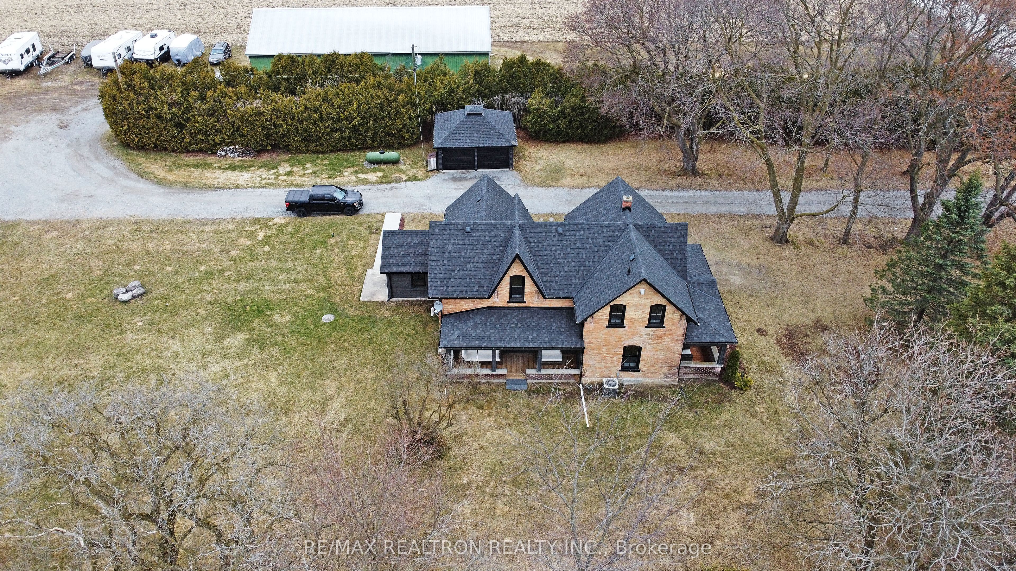 19572 Centre Street Property Photo 42