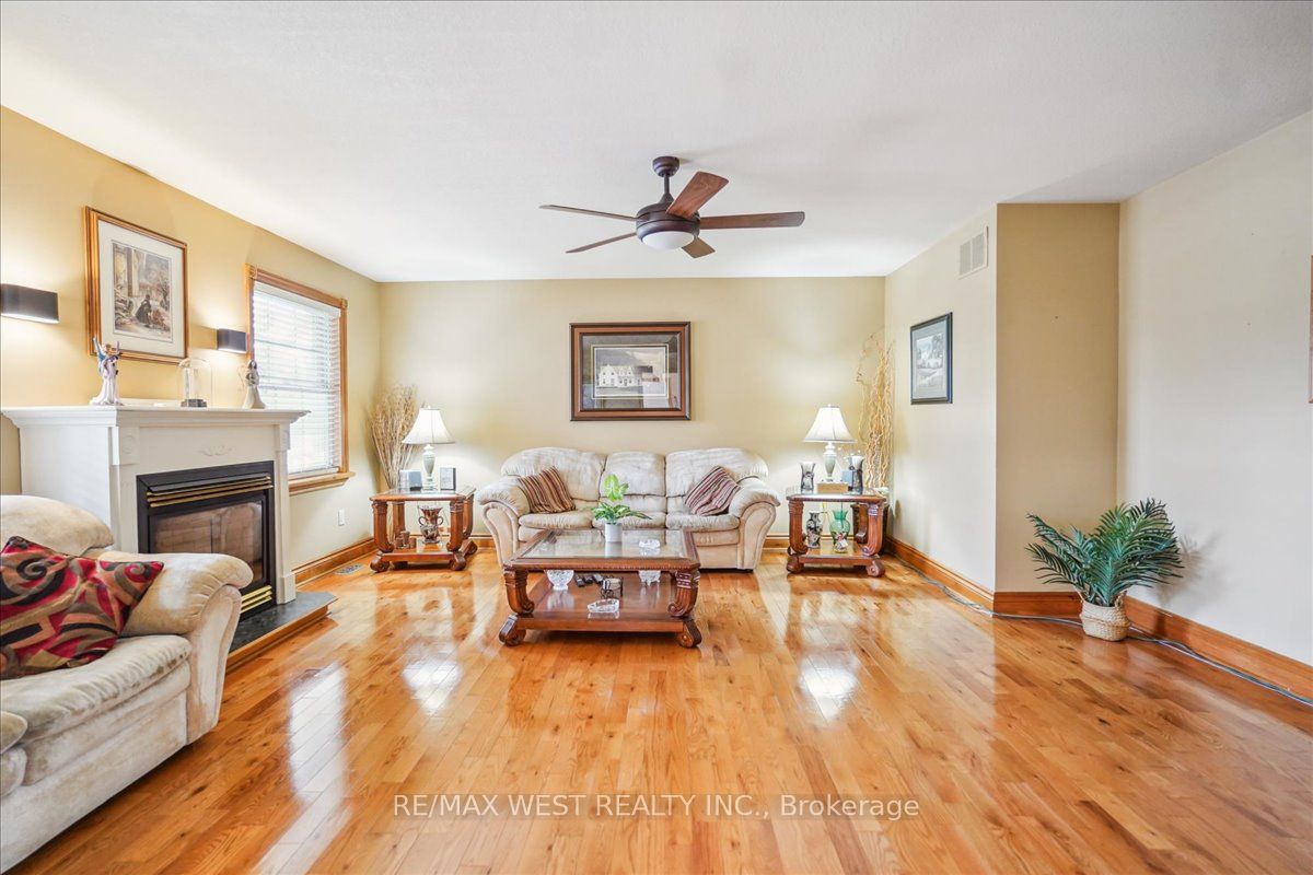 390 Sandford Road Property Photo 4