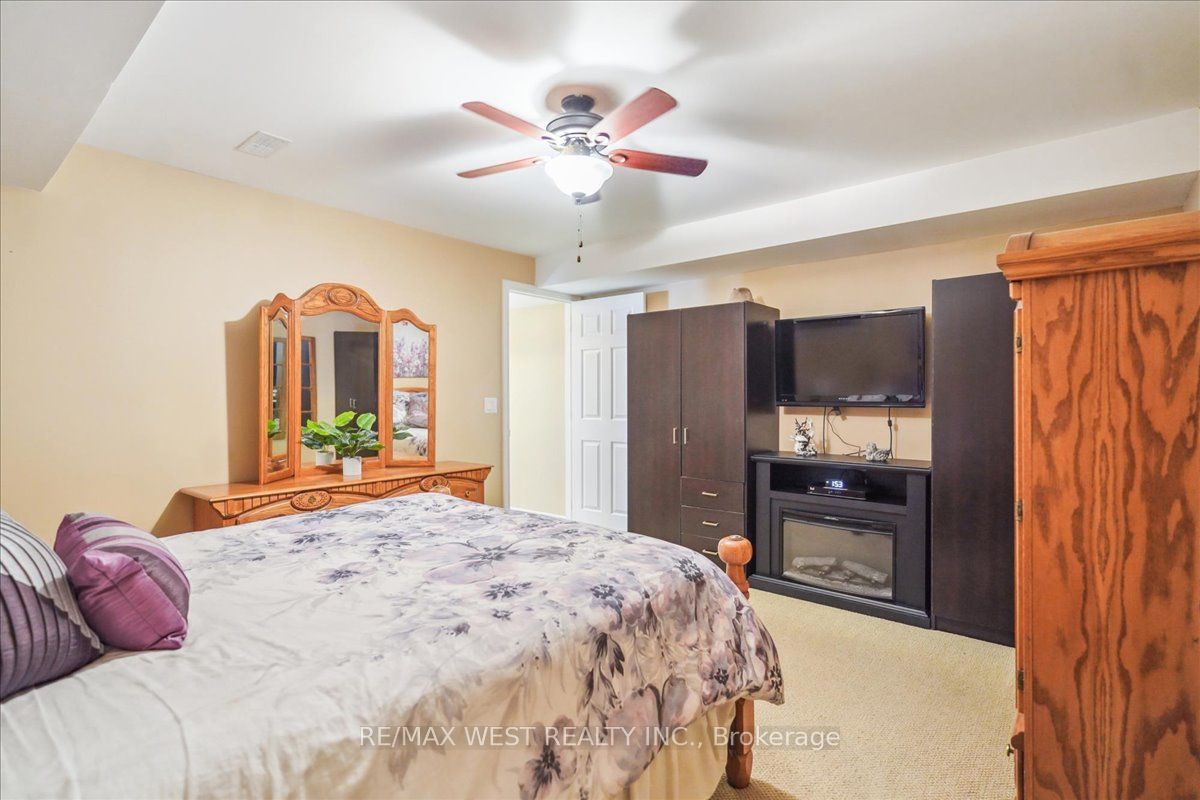 390 Sandford Road Property Photo 19
