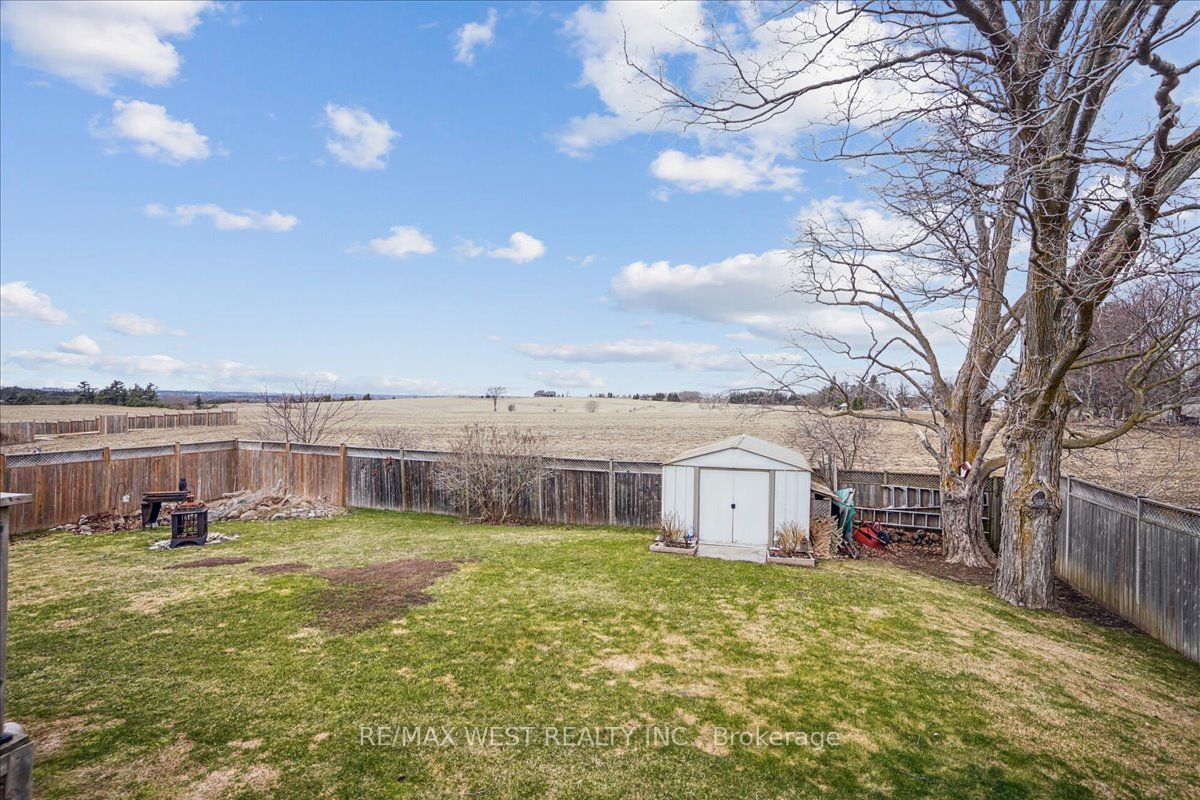 390 Sandford Road Property Photo 22