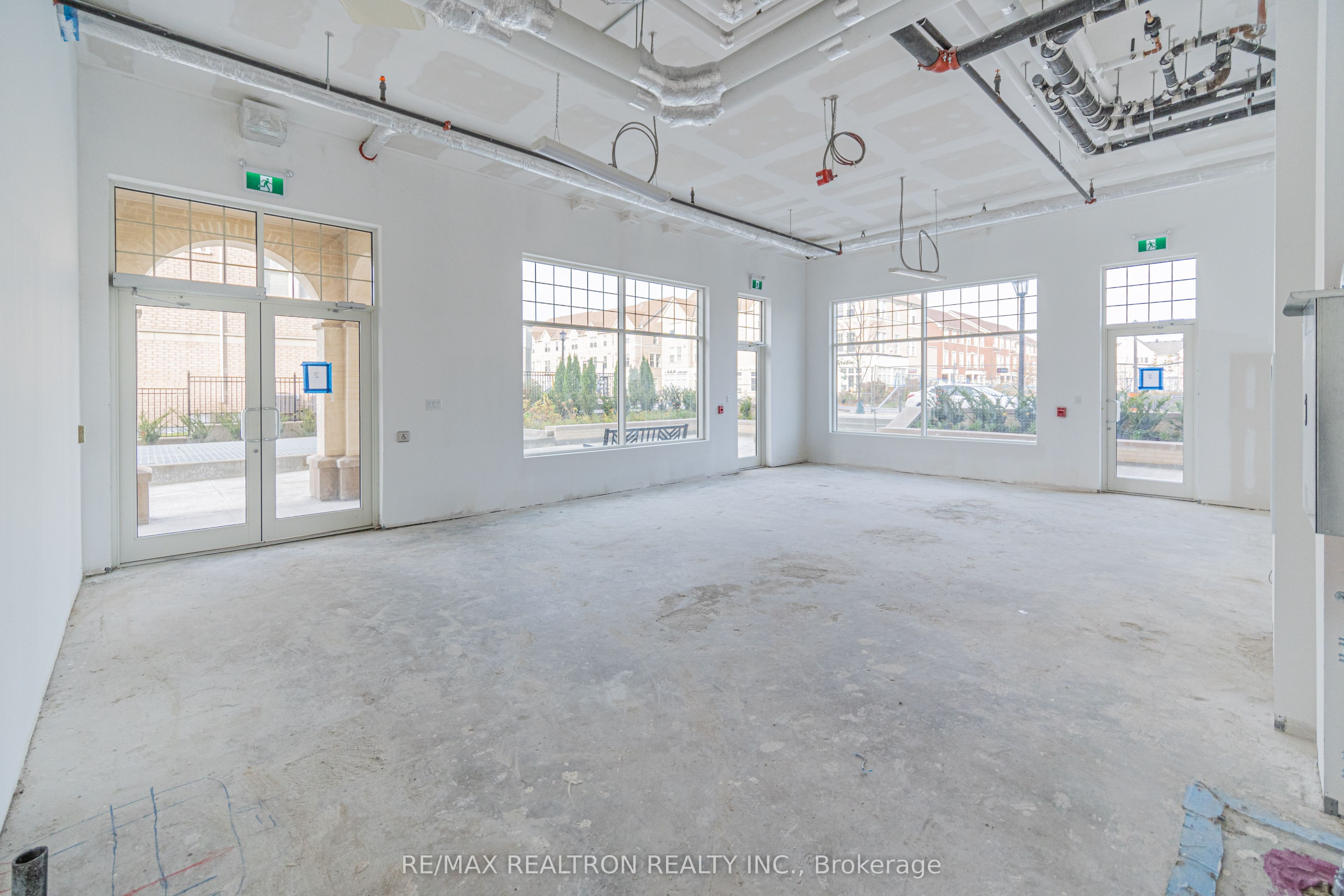 #unit #2 - 101 Cathedral High Street Property Photo 20