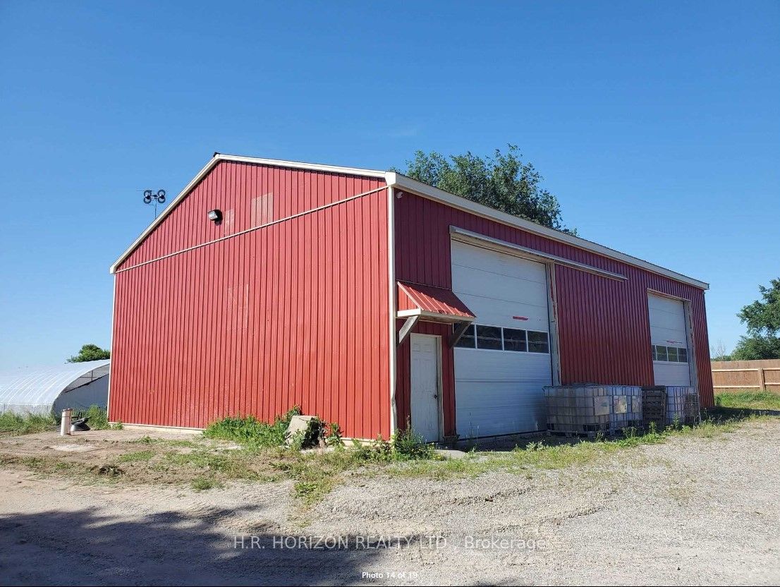 5809 5th Line Property Photo 1