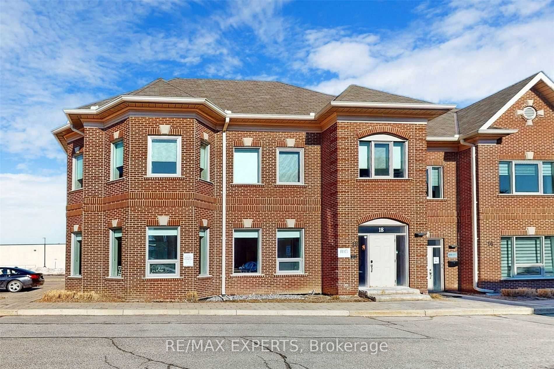 #18 (1st & 2nd Floor) - 30 Wertheim Court Property Photo 2