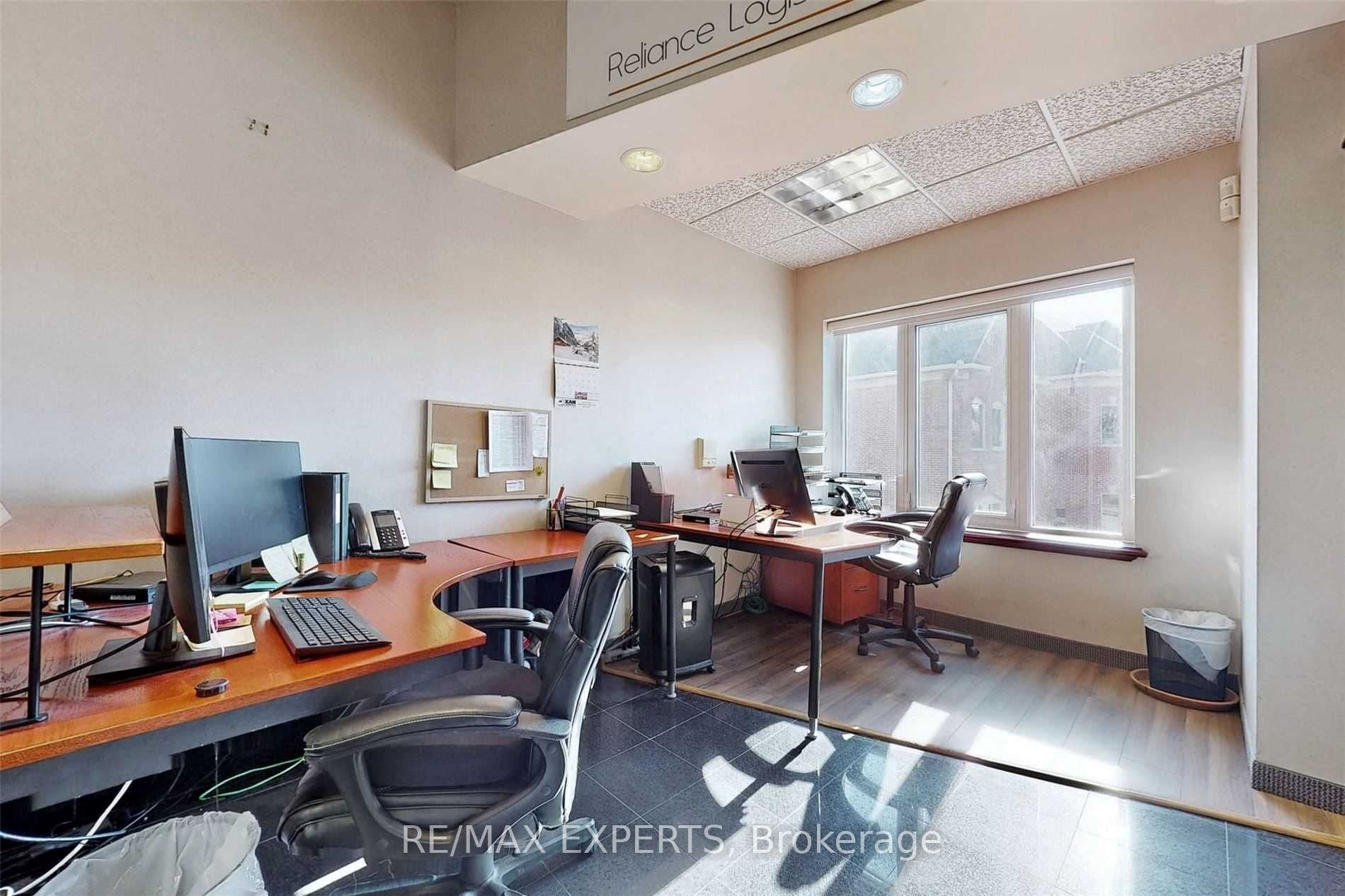 #18 (1st & 2nd Floor) - 30 Wertheim Court Property Photo 22