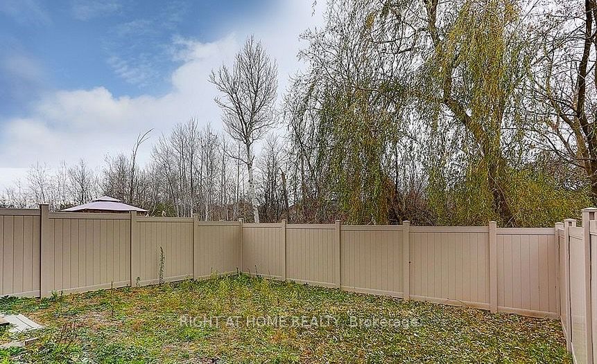 41 Portage Avenue Property Photo 4