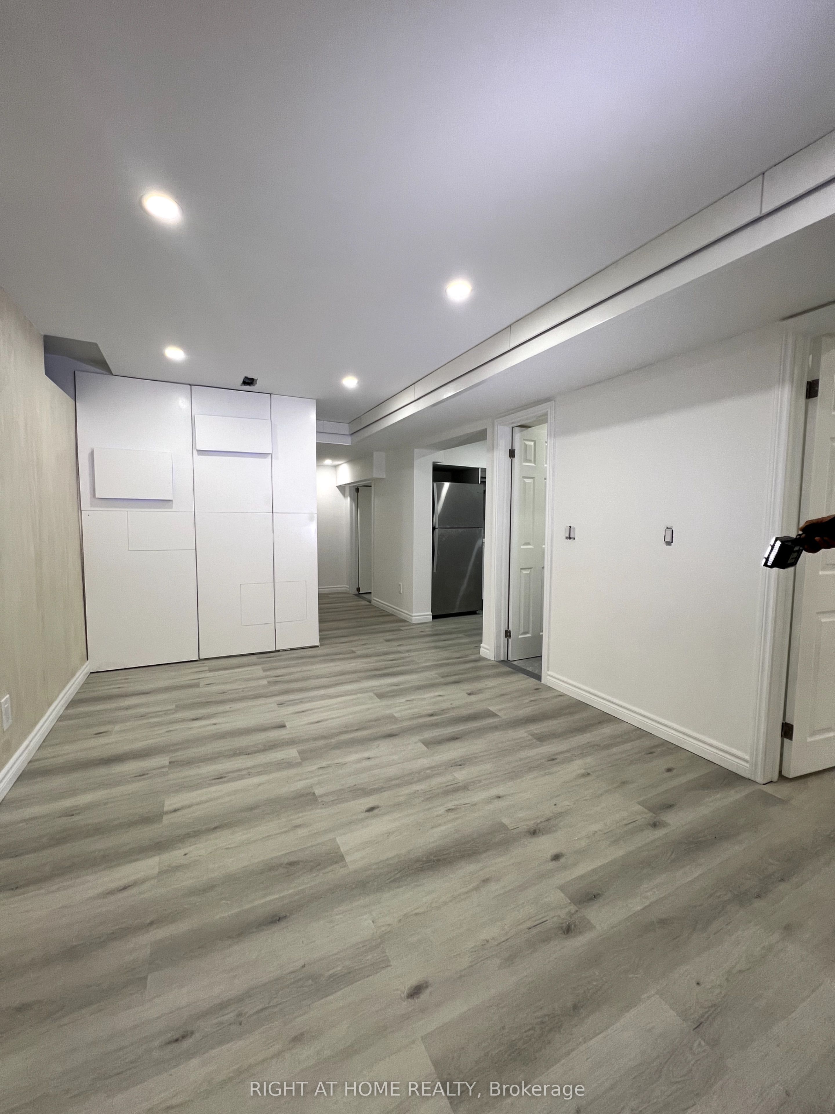 41 Portage Avenue Property Photo 6