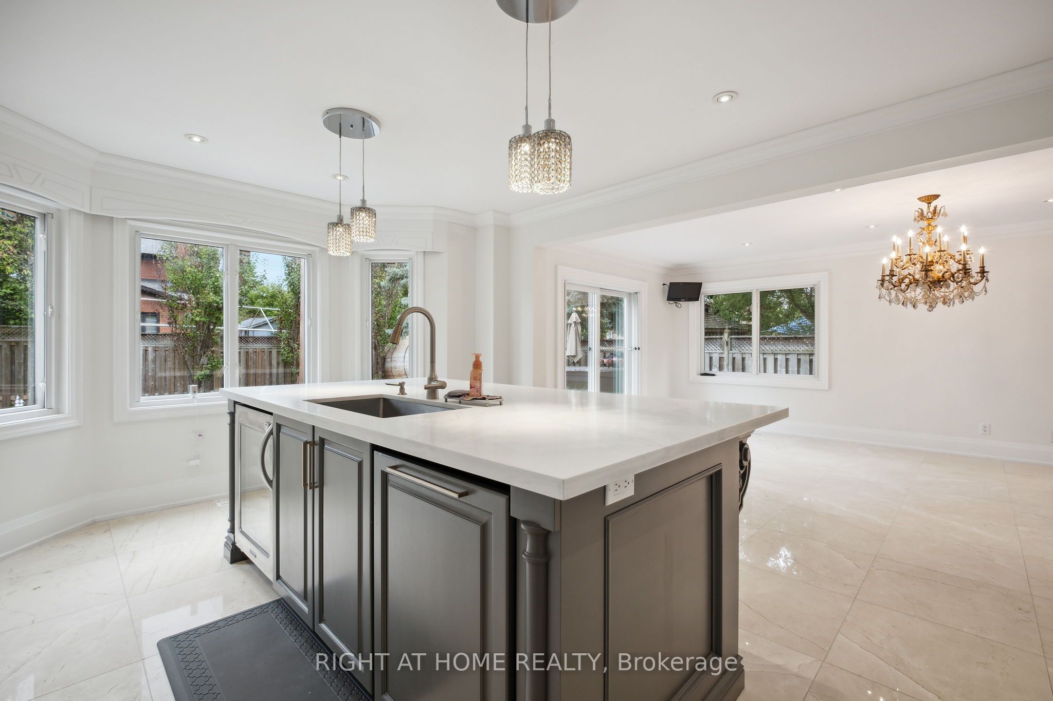 101 Woodgreen Drive Property Photo 13