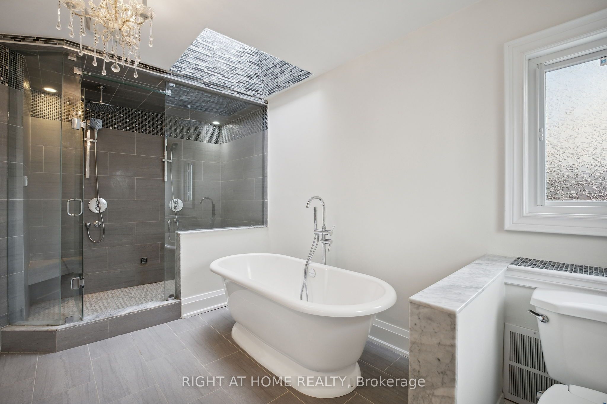 101 Woodgreen Drive Property Photo 22
