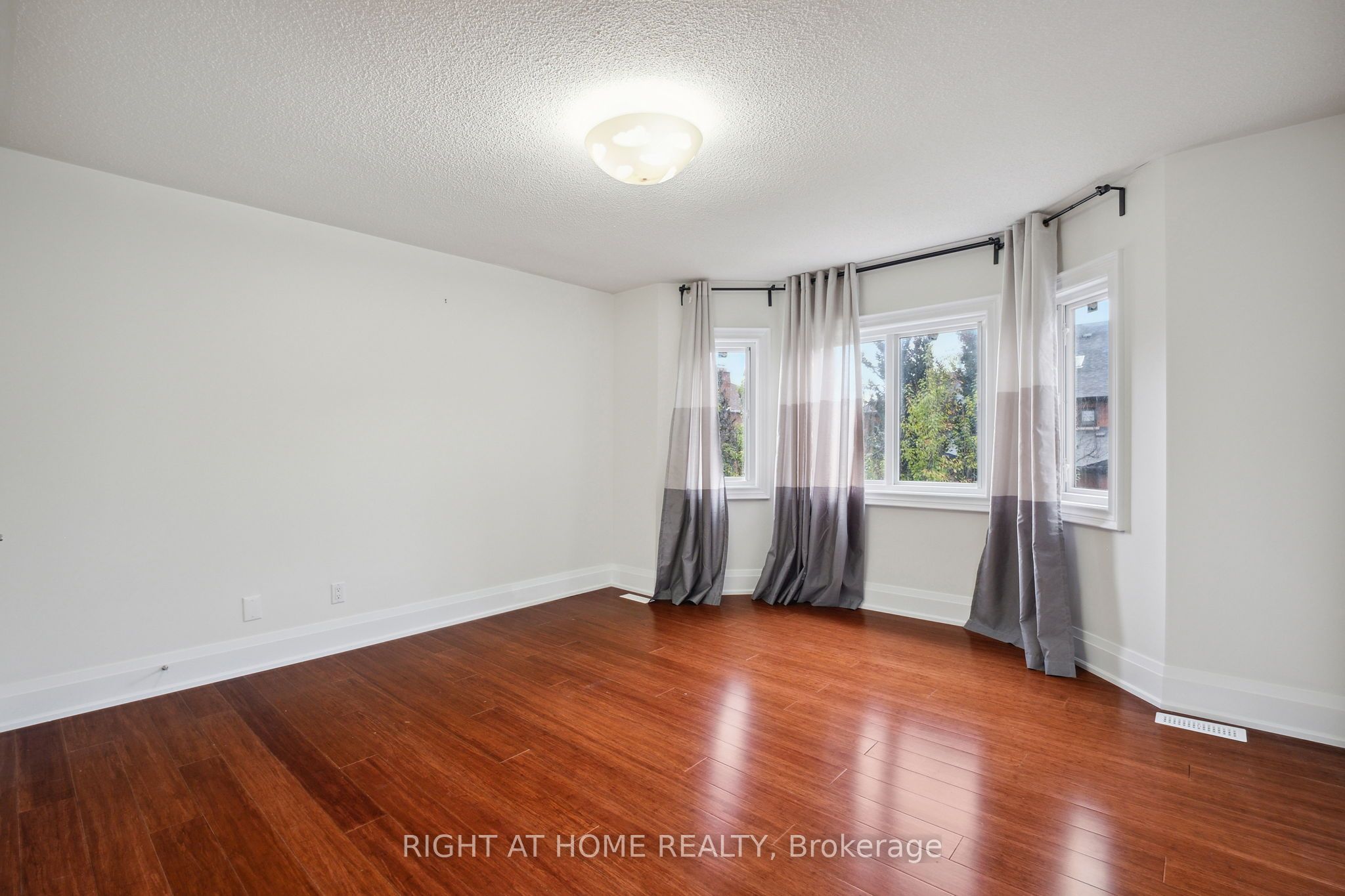 101 Woodgreen Drive Property Photo 26
