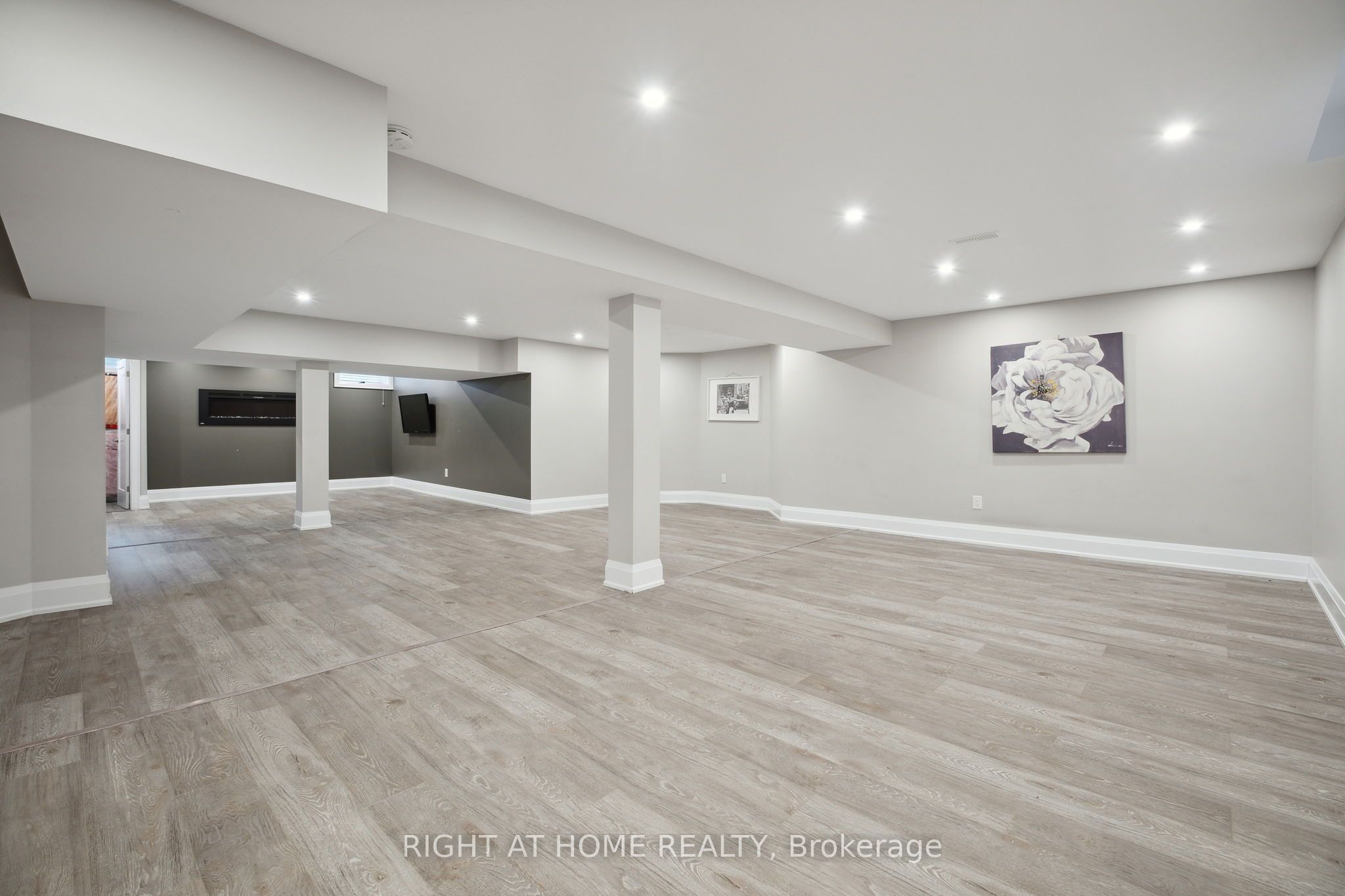 101 Woodgreen Drive Property Photo 29