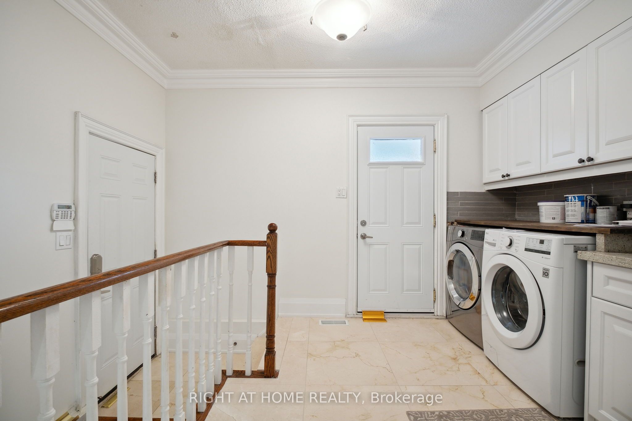 101 Woodgreen Drive Property Photo 32