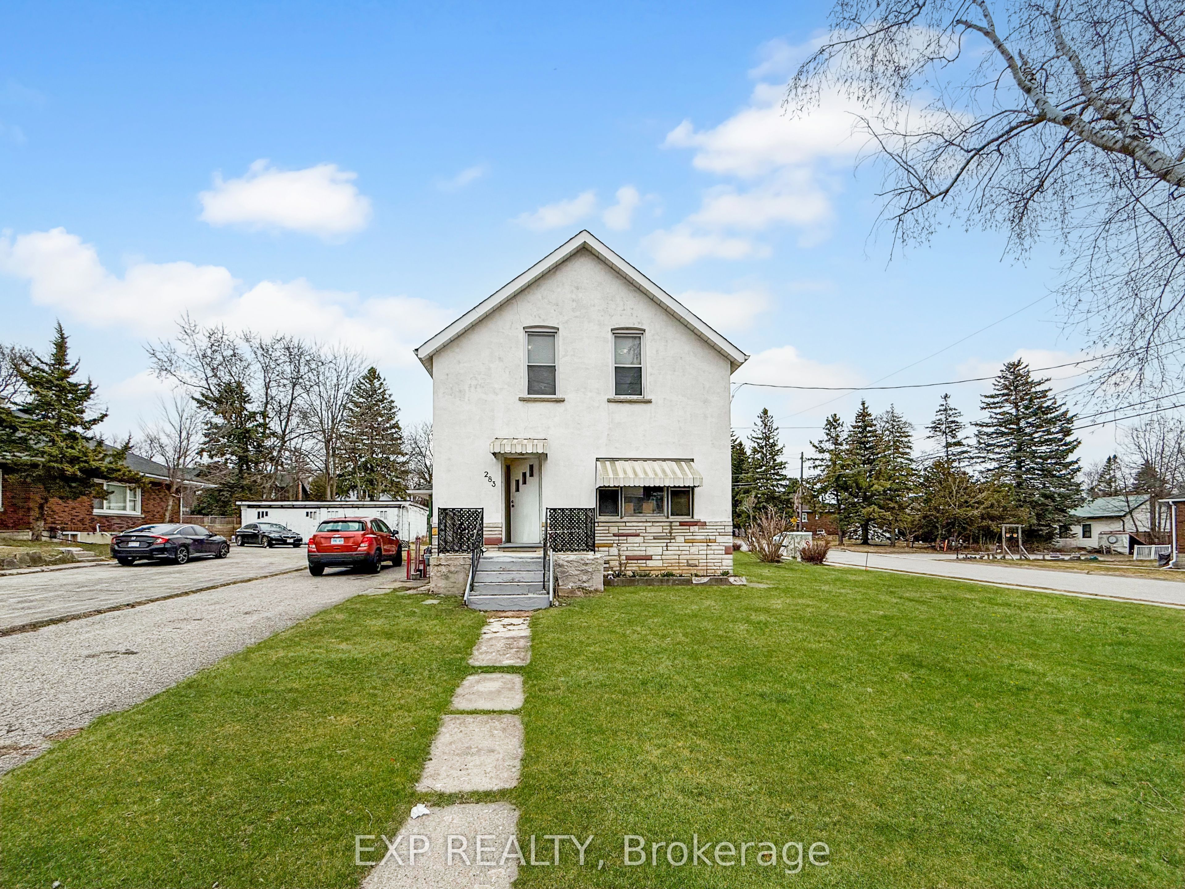 #Upper - 283 Main Street Property Photo 1