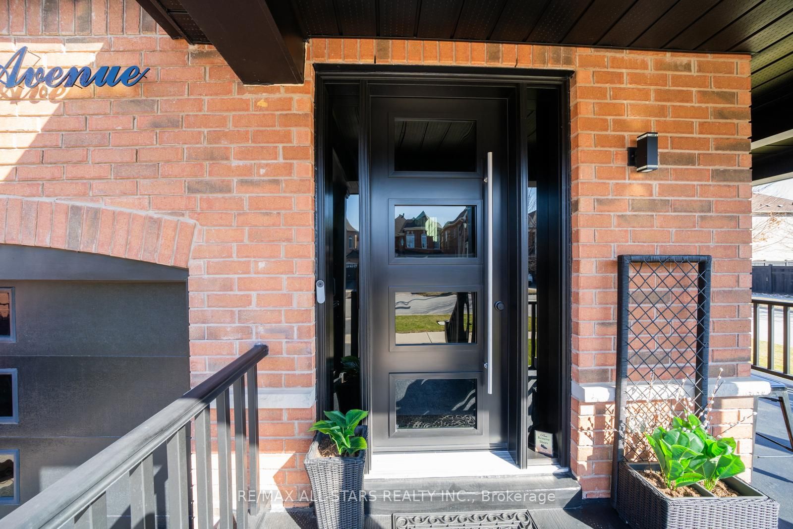 37 Mantle Avenue Property Photo 8