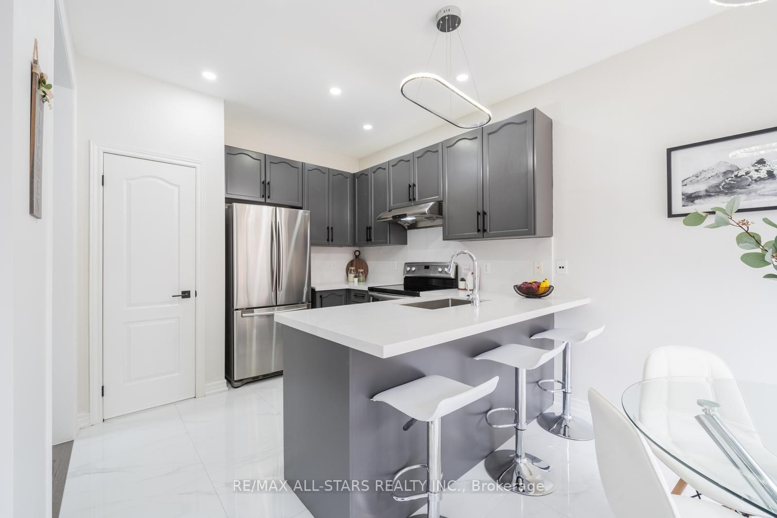 37 Mantle Avenue Property Photo 15