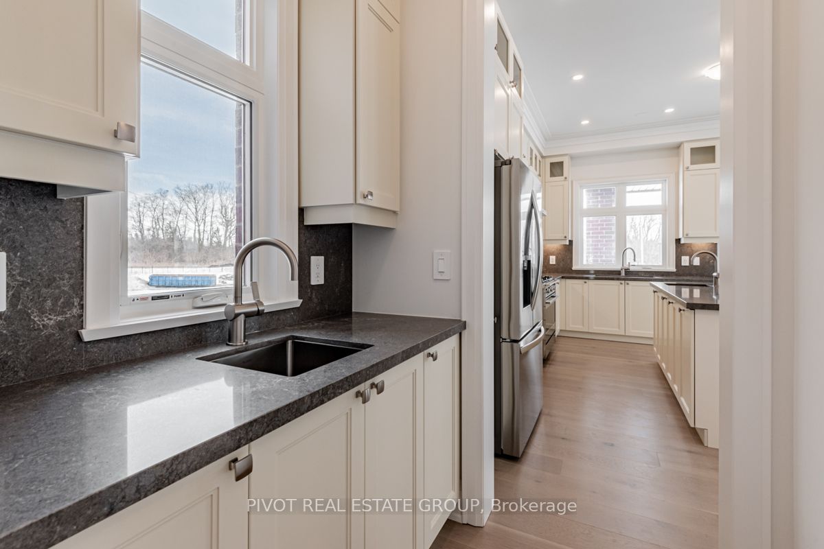 43 Montorio Drive Property Photo 14