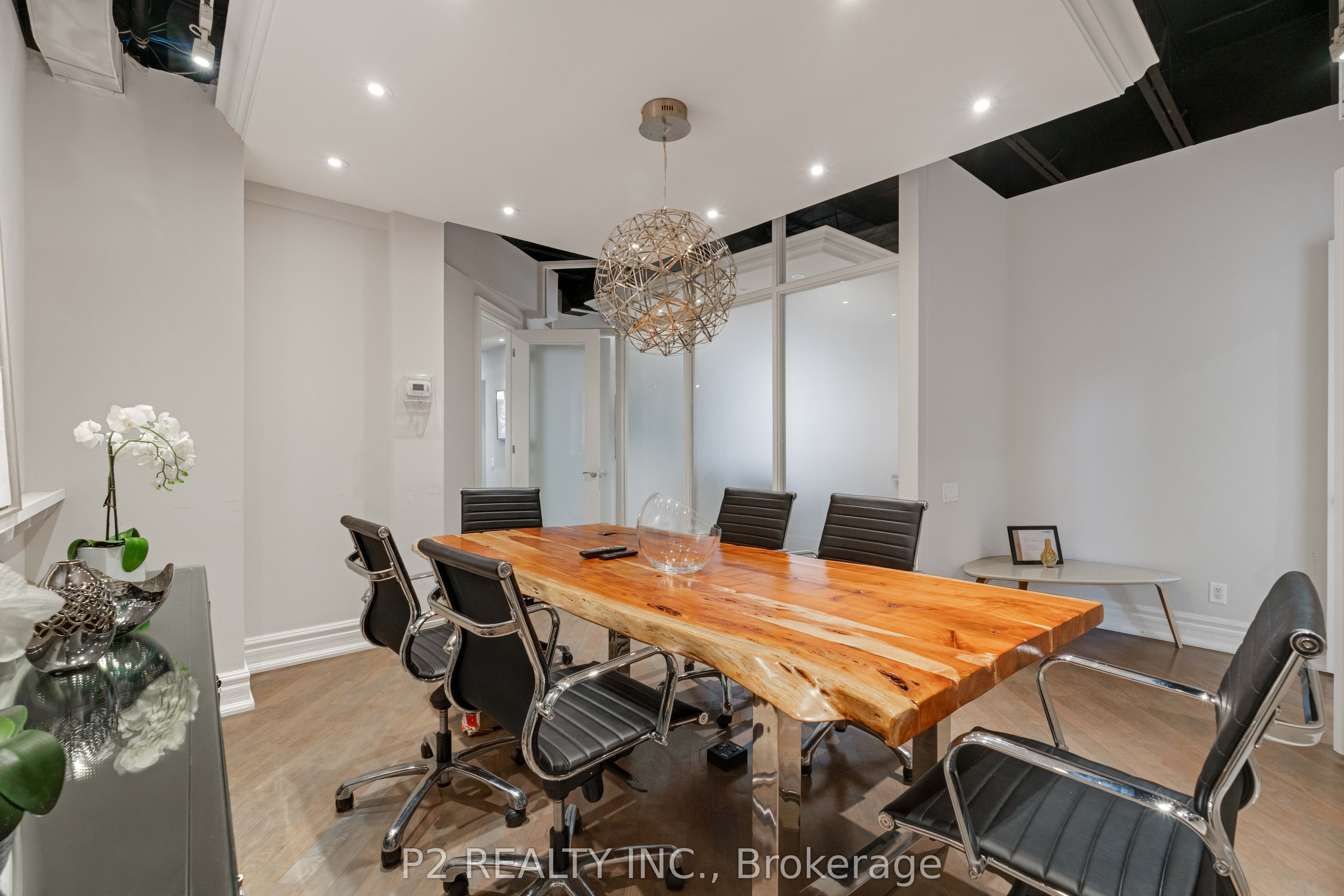 30 Wertheim Ct Property Photo 10