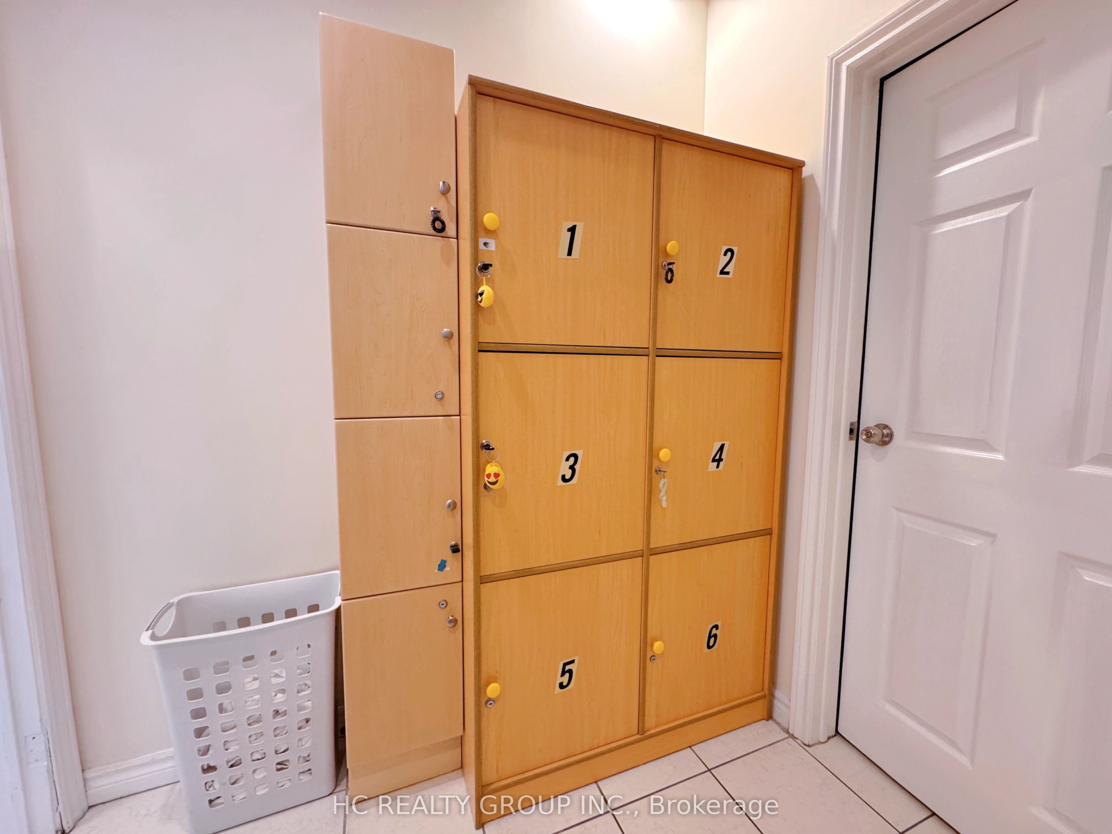#9 - 50 Lockridge Avenue Property Photo 4