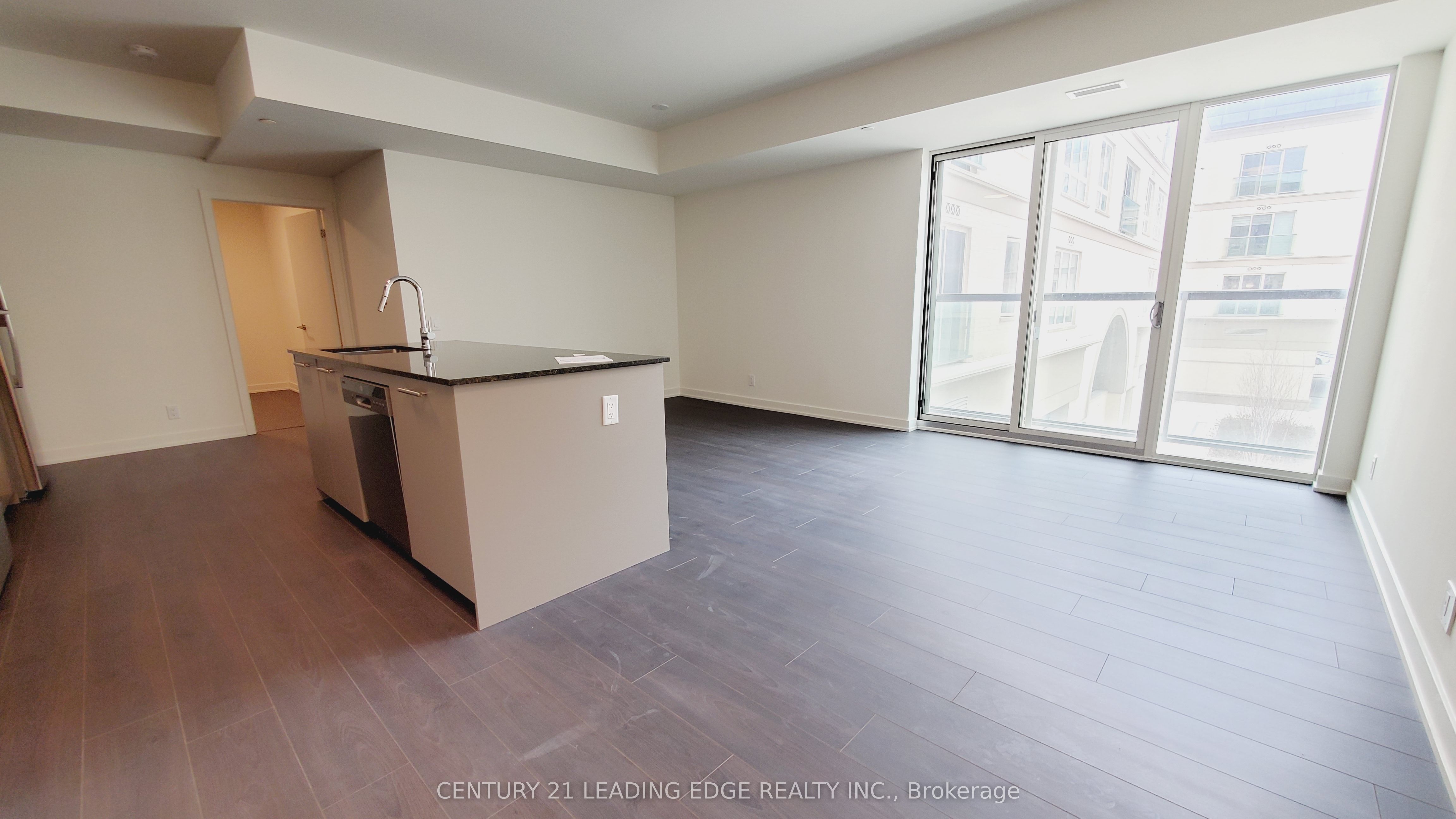 101 Cathedral High Street 216 Property Photo 3