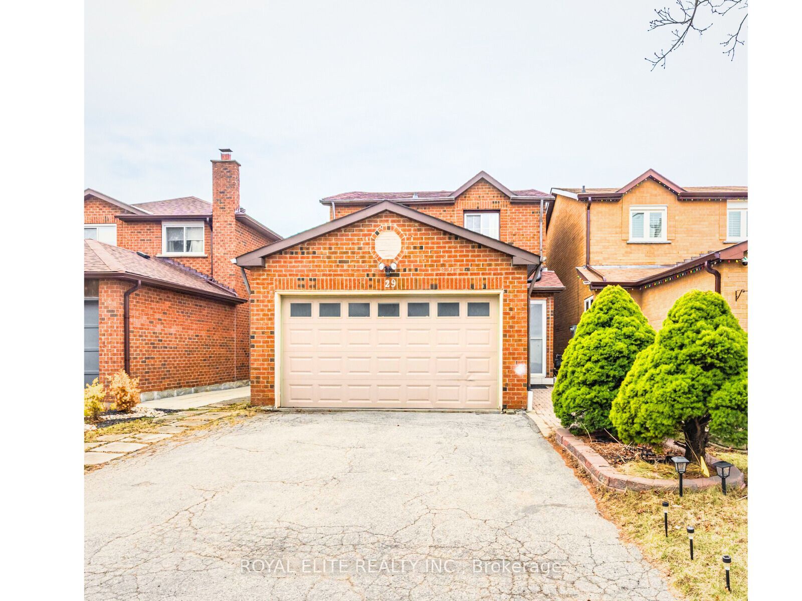29 Ashmore Crescent Property Photo 1