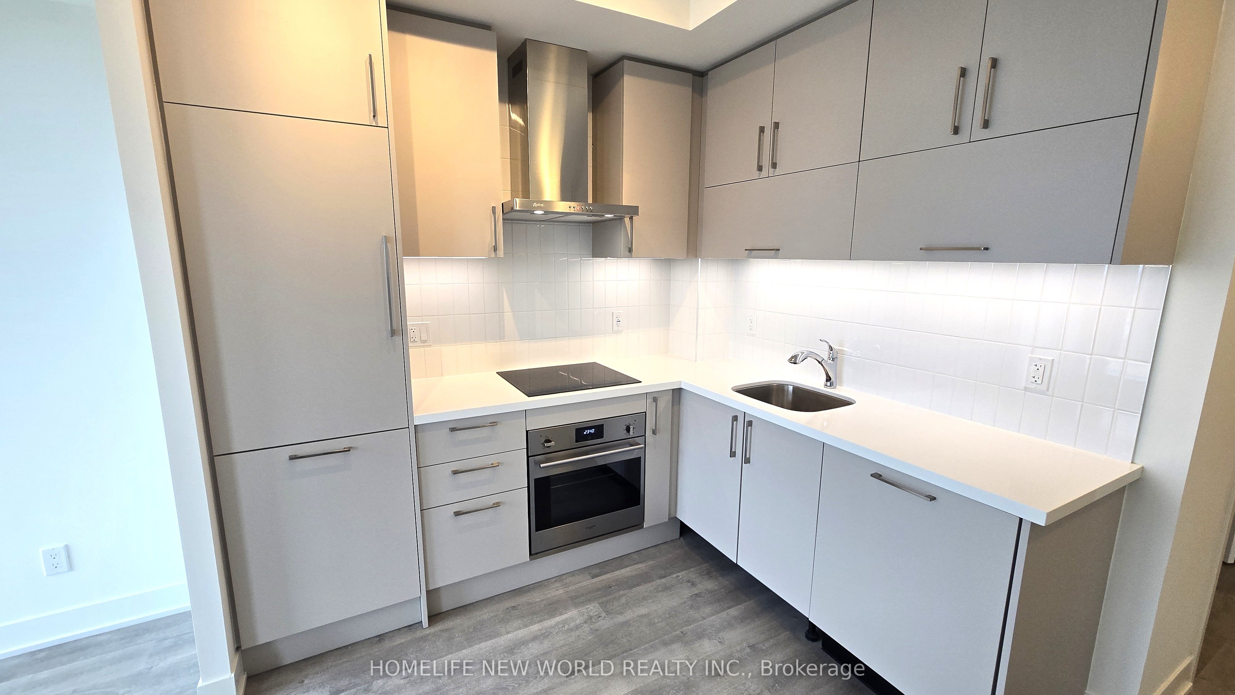 38 Andre De Grasse St Property Photo 3