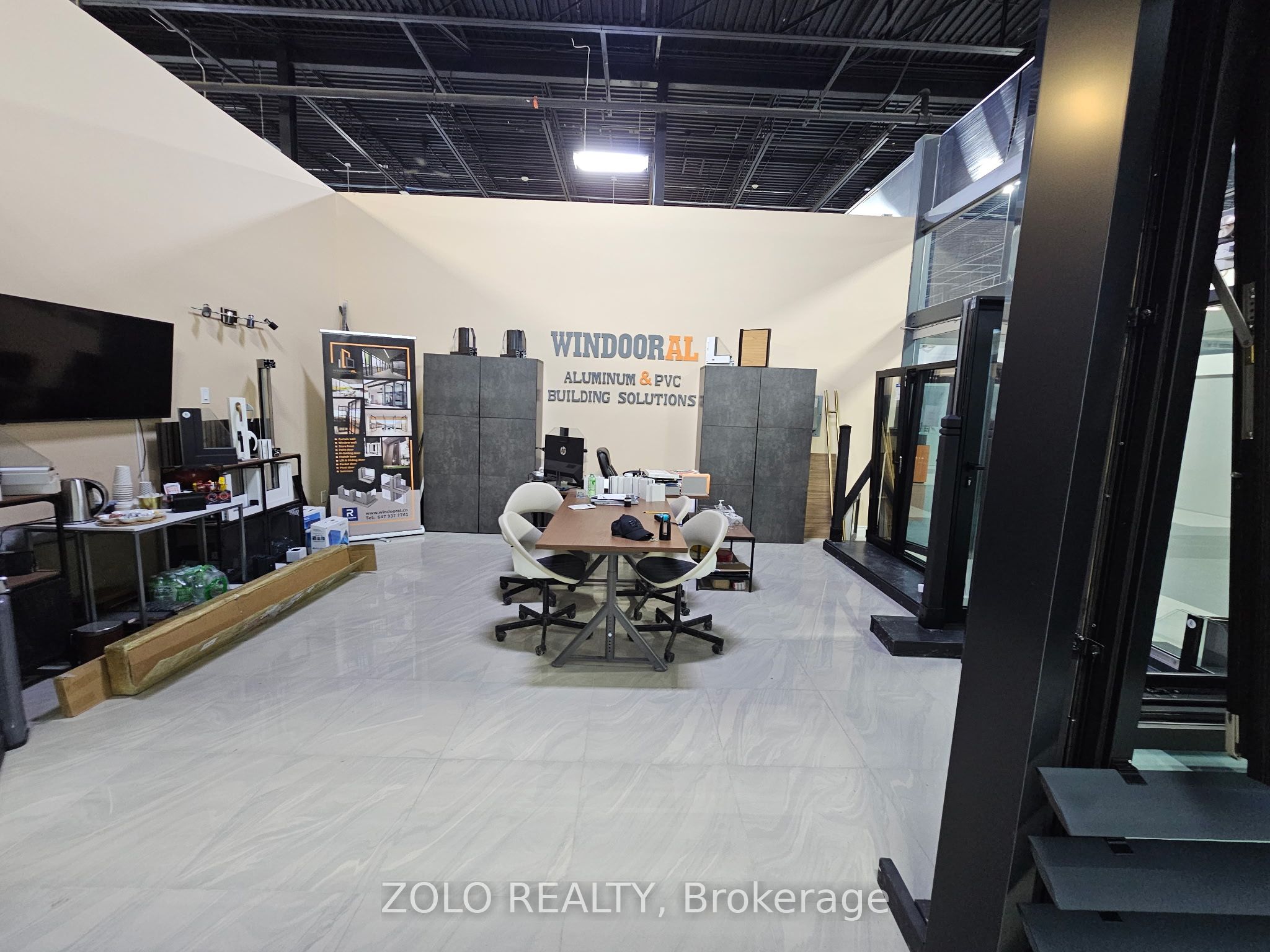 #327 - 7250 Keele Street Property Photo 3