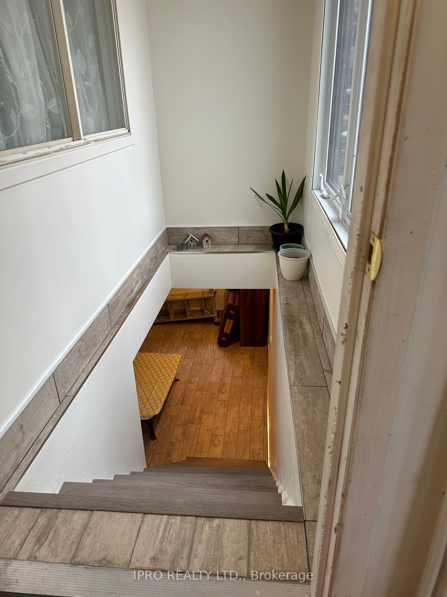 305 Eagle Street Bsmt Property Photo 4