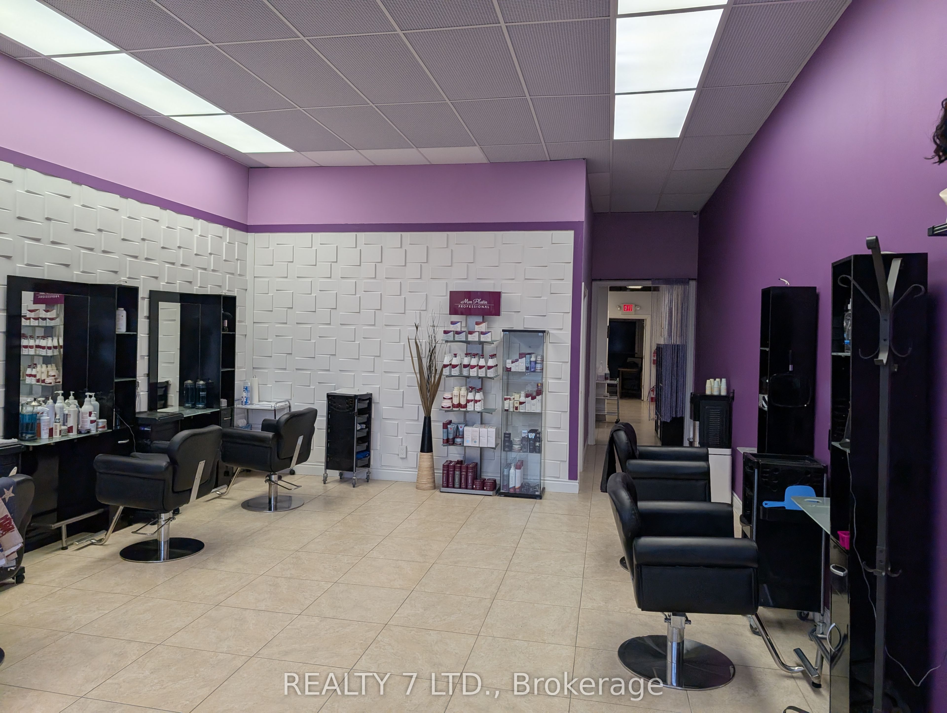 #20 - 380 Tower Hill Road Property Photo 3
