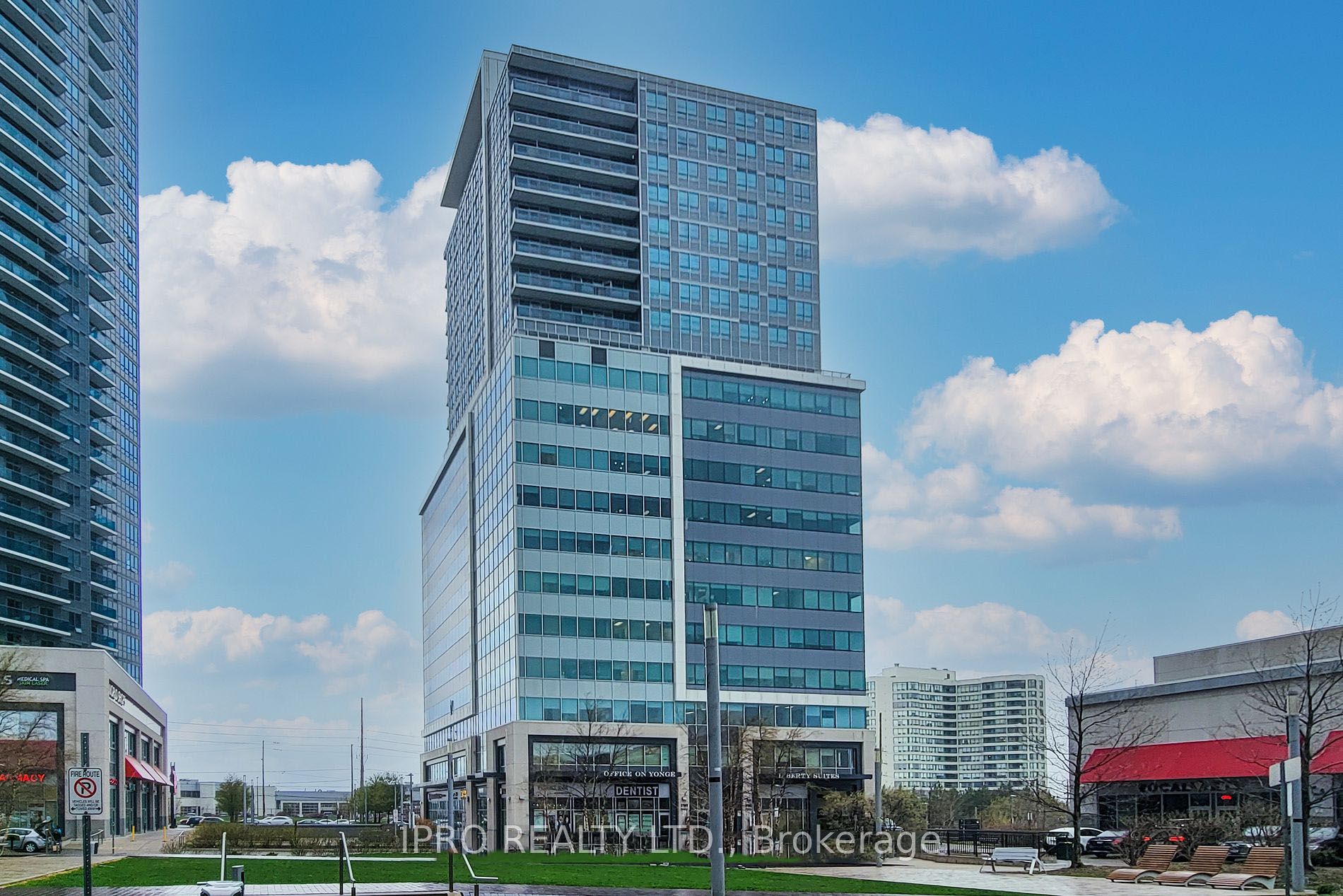 #911 - 7191 Yonge Street Property Photo 2