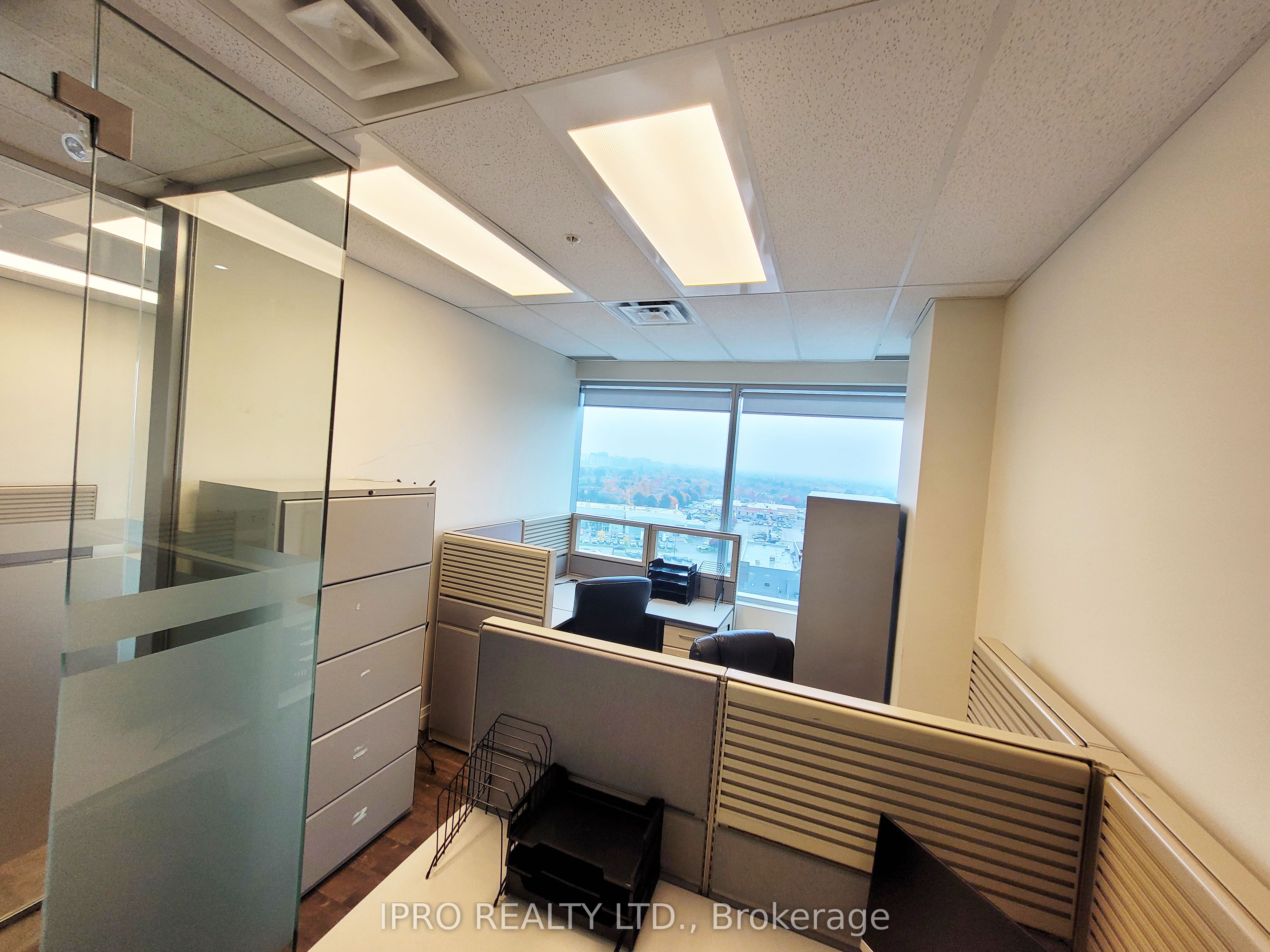 #911 - 7191 Yonge Street Property Photo 9