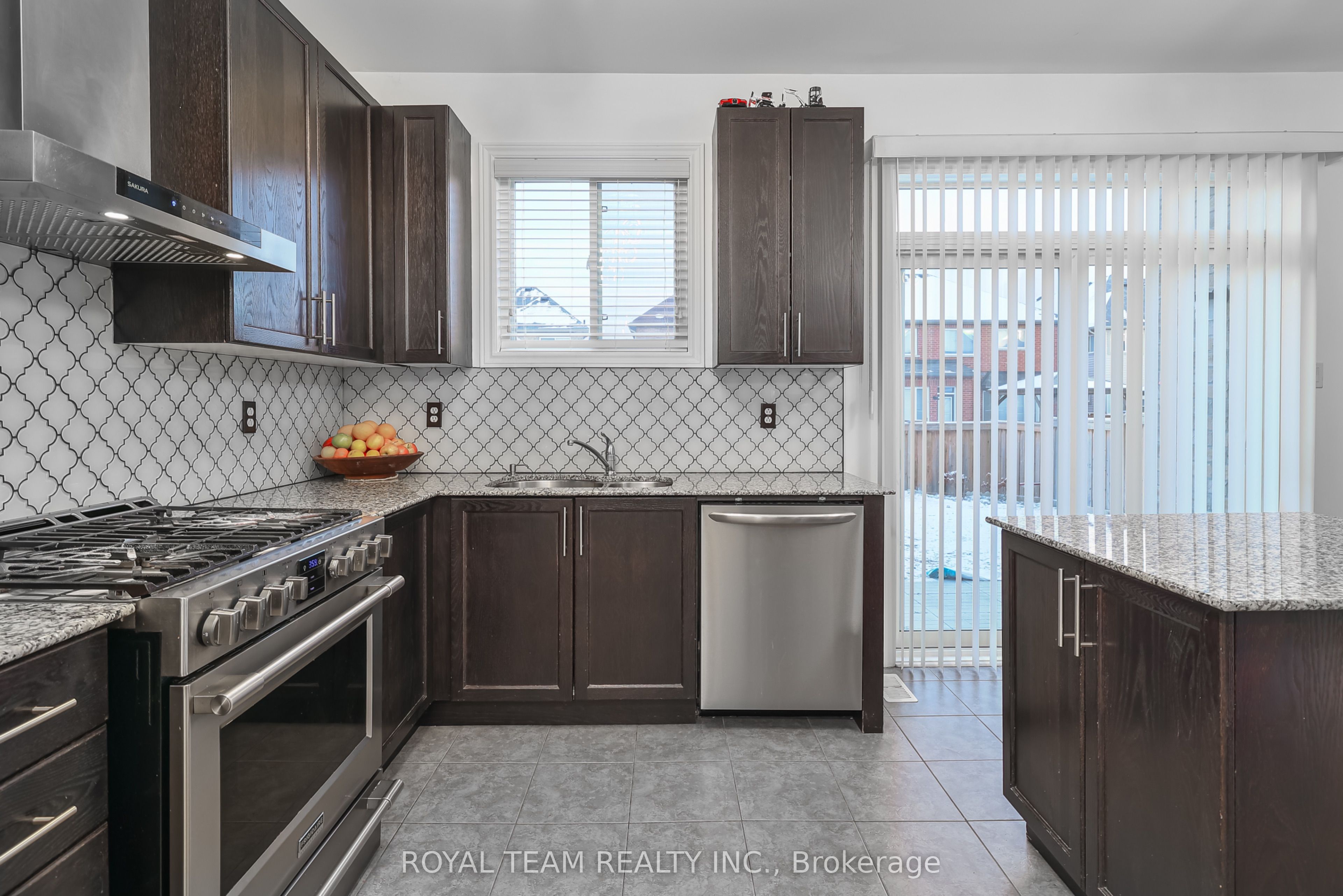 61 Lampkin Street Property Photo 6