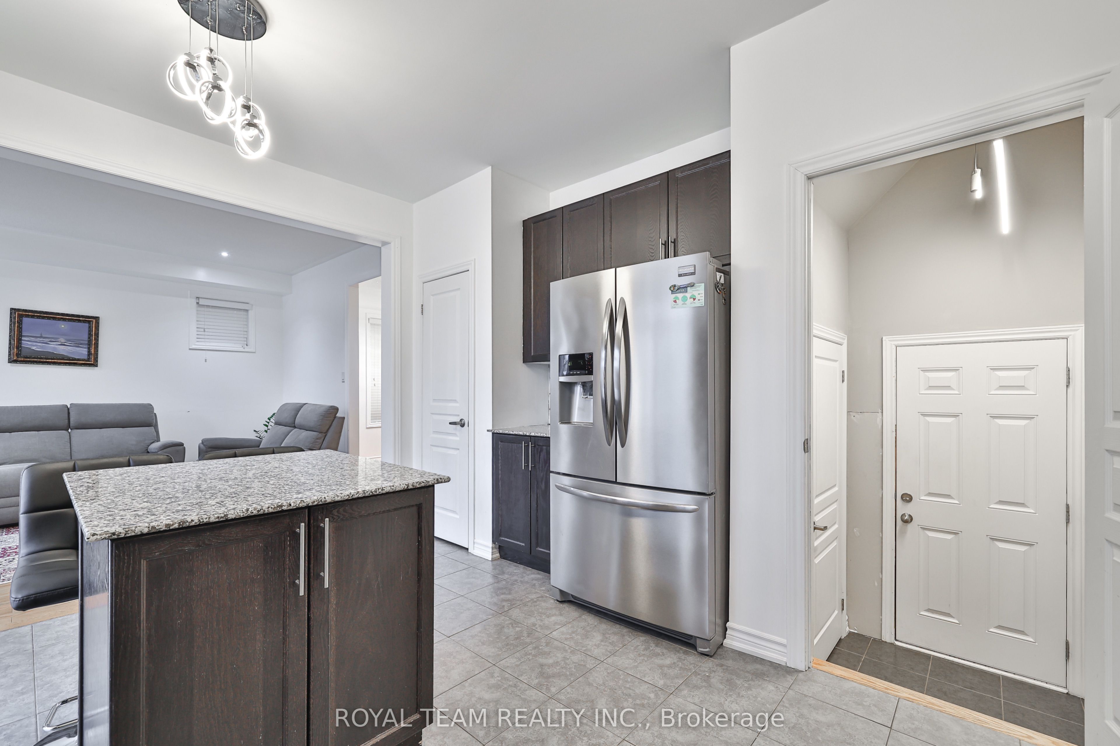 61 Lampkin Street Property Photo 7