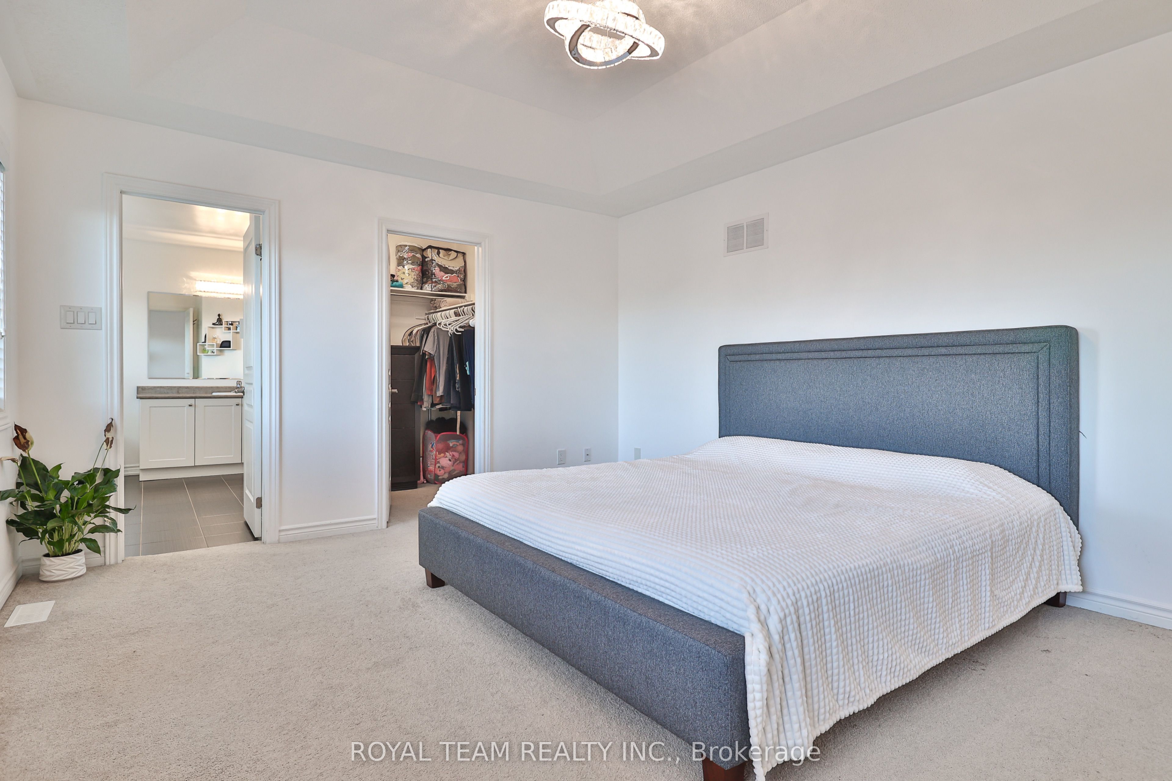 61 Lampkin Street Property Photo 9