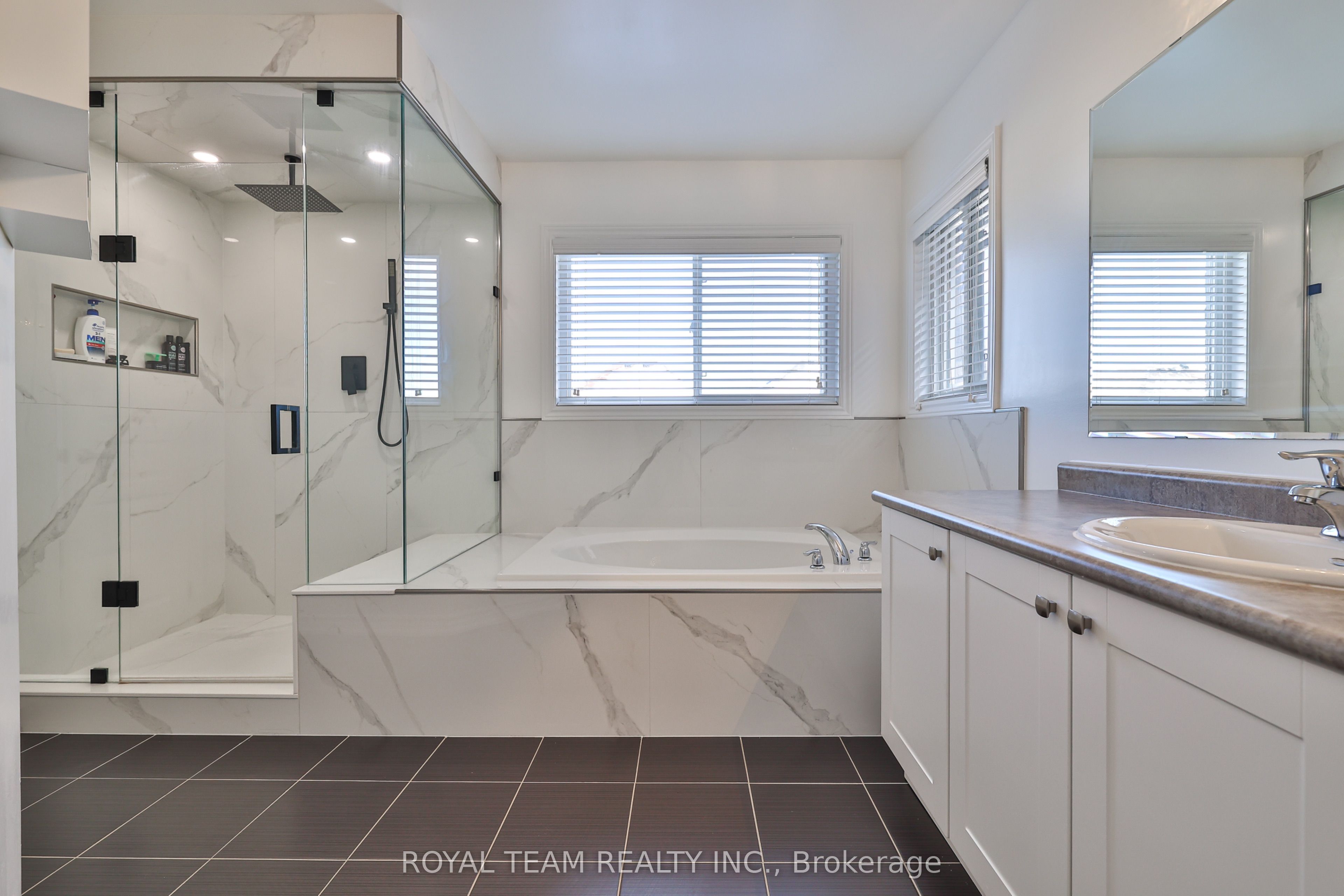 61 Lampkin Street Property Photo 12