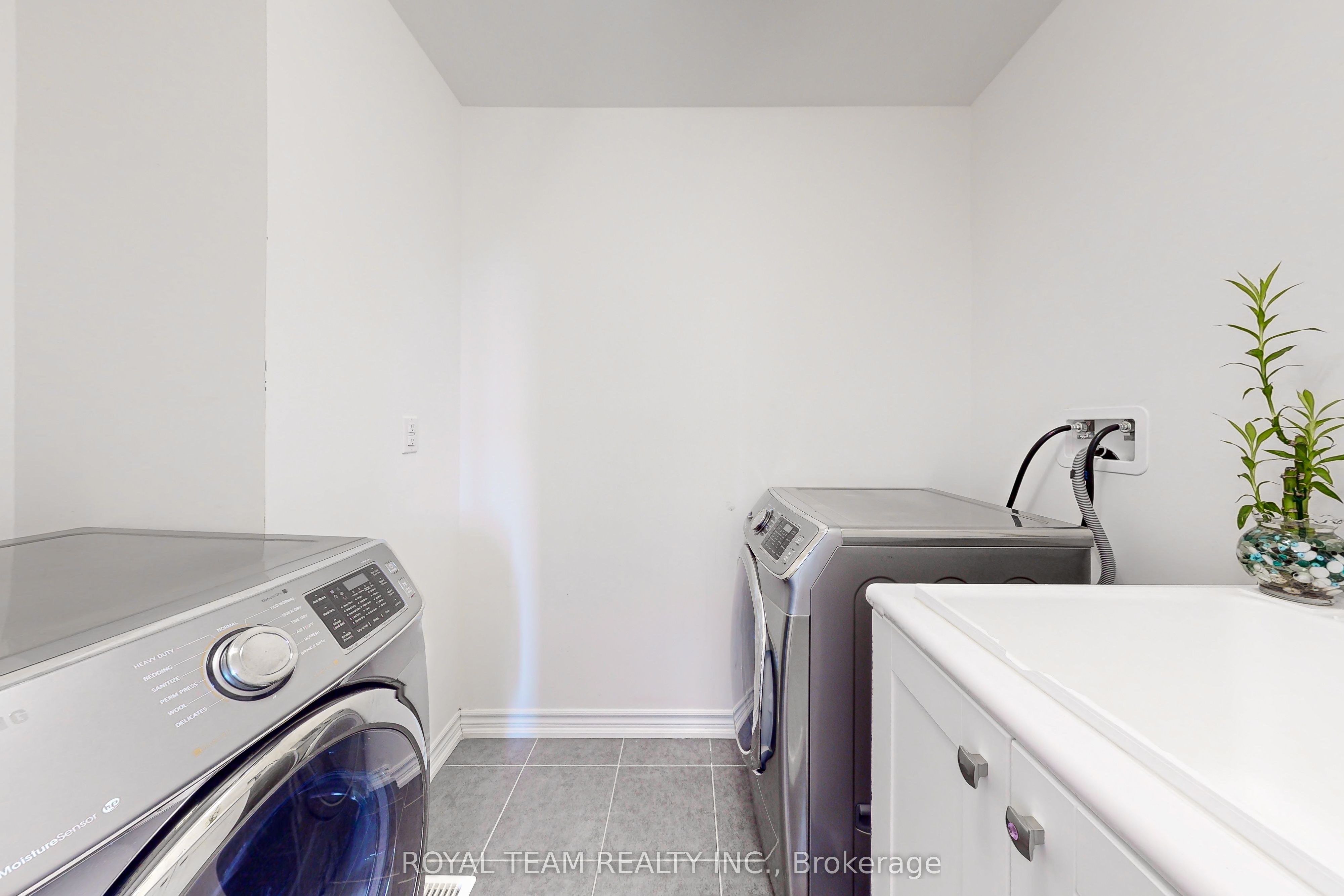61 Lampkin Street Property Photo 18