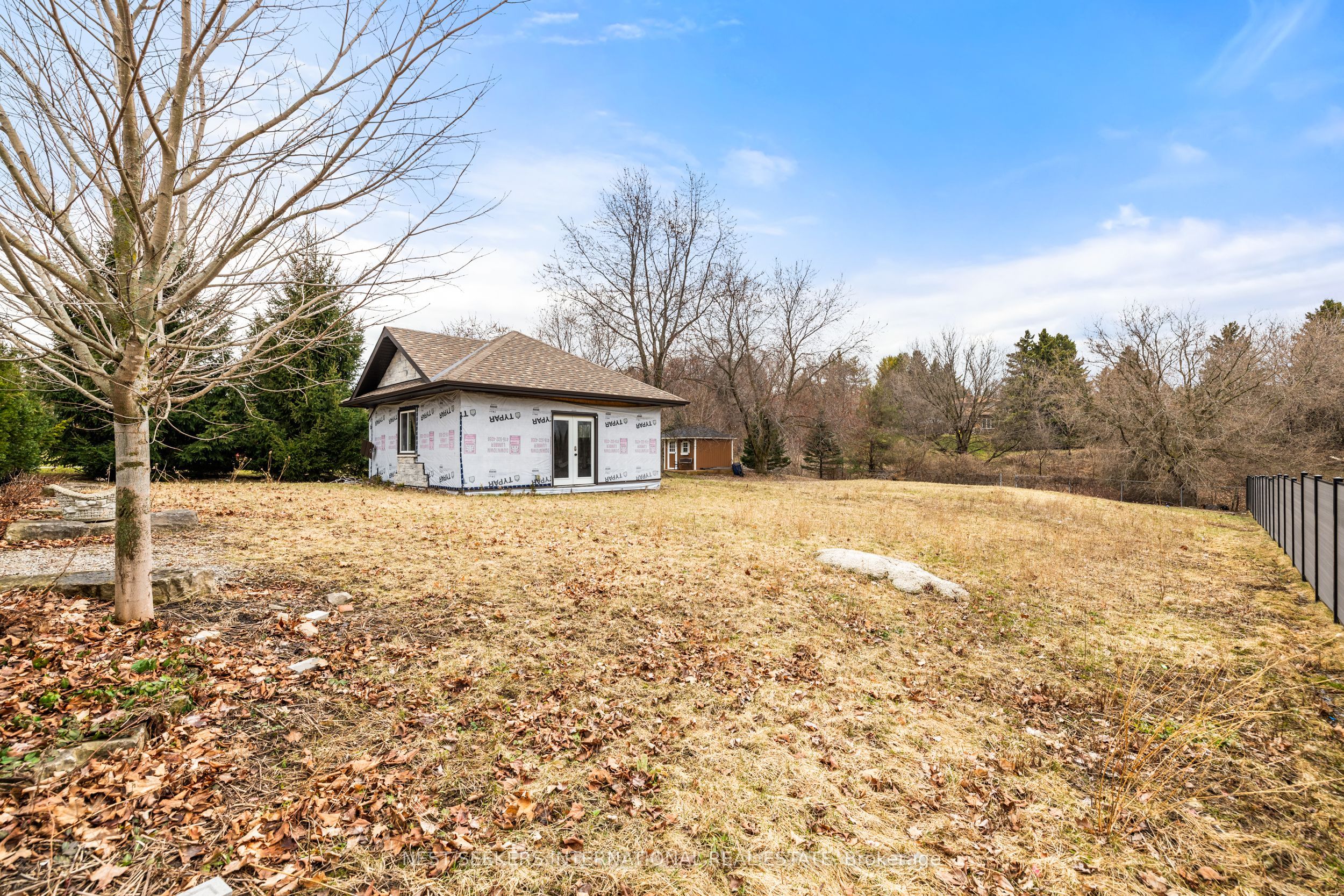 96 Robinson Road Property Photo 13