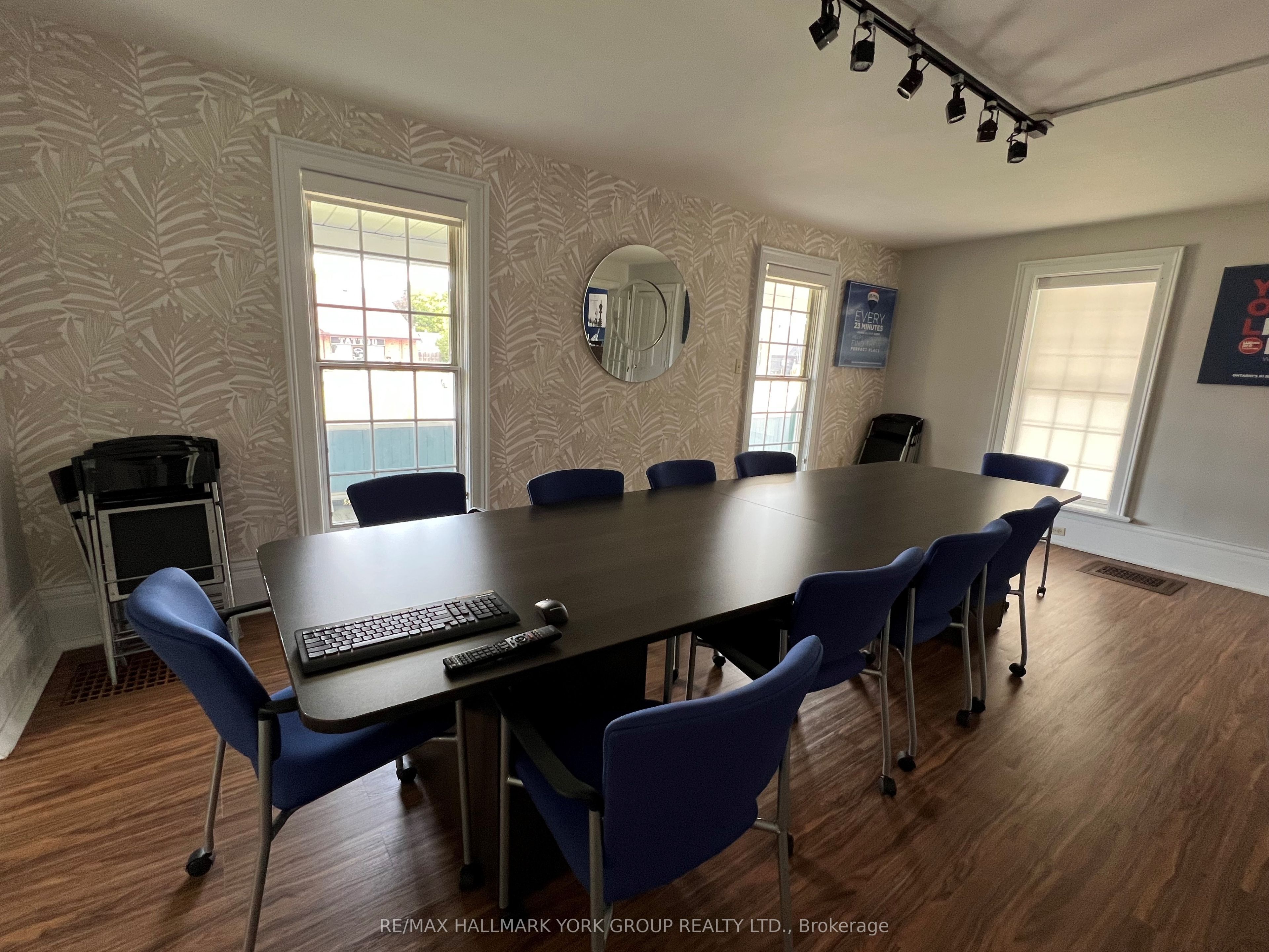 15004 Yonge Street Property Photo 12