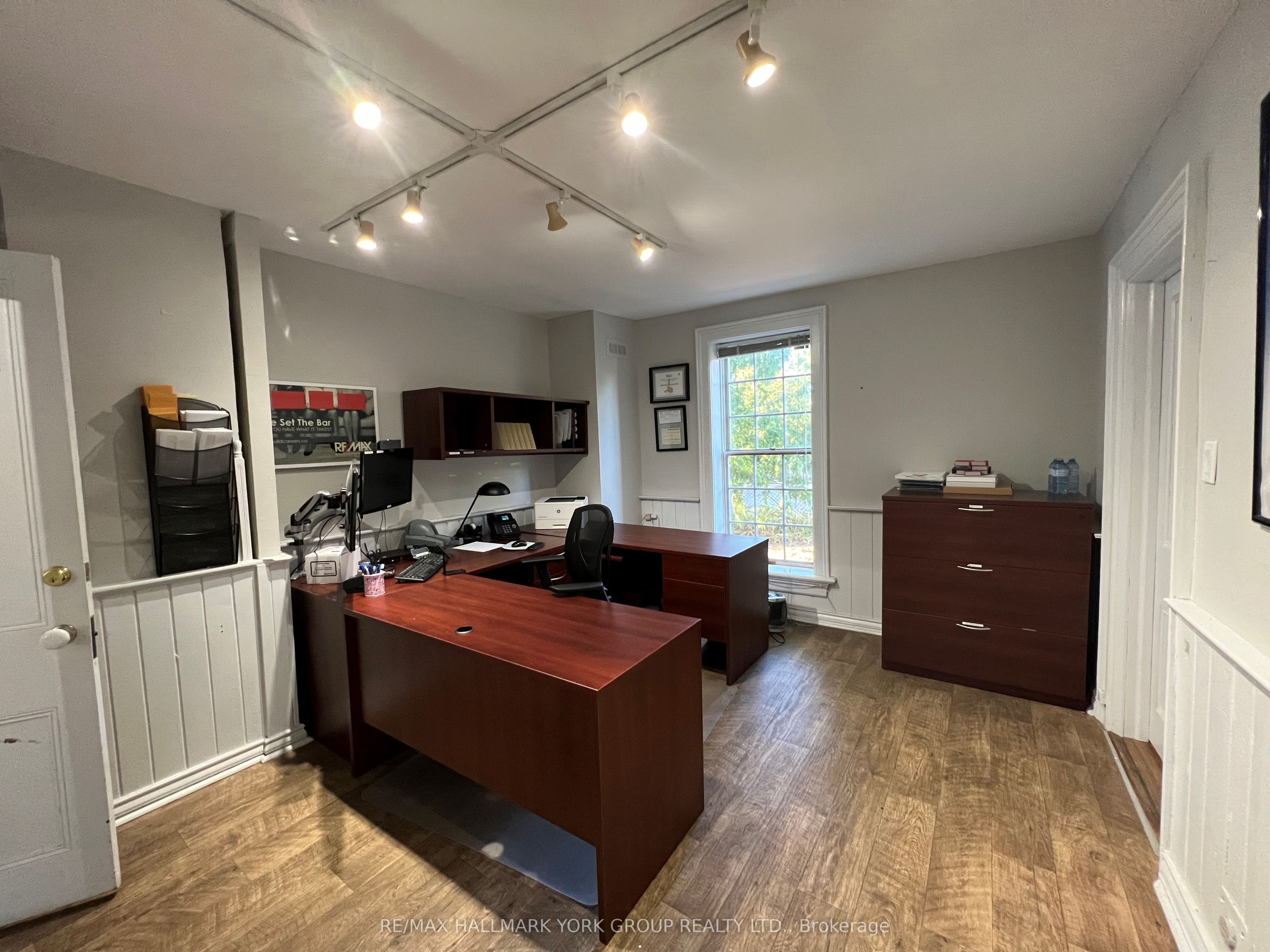 15004 Yonge Street Property Photo 16