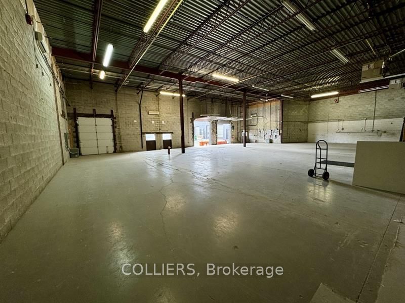 2600 John St Property Photo 4