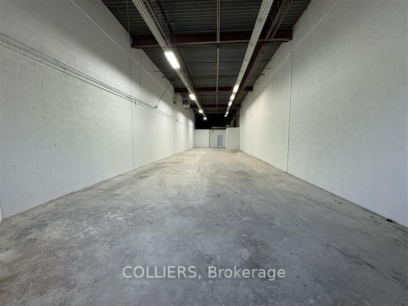 #211 - 2600 John Street Property Photo 4