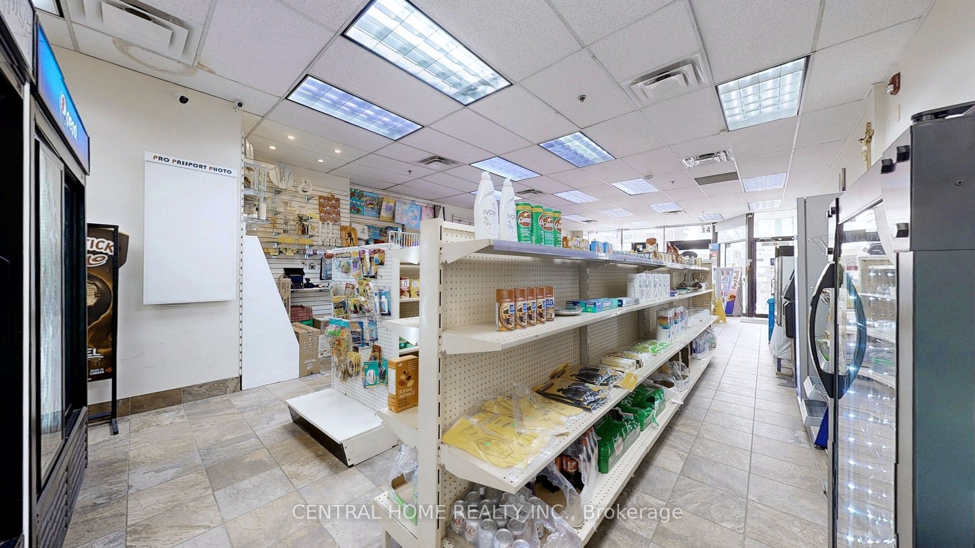 #1 - 14 Wellington Street Property Photo 10