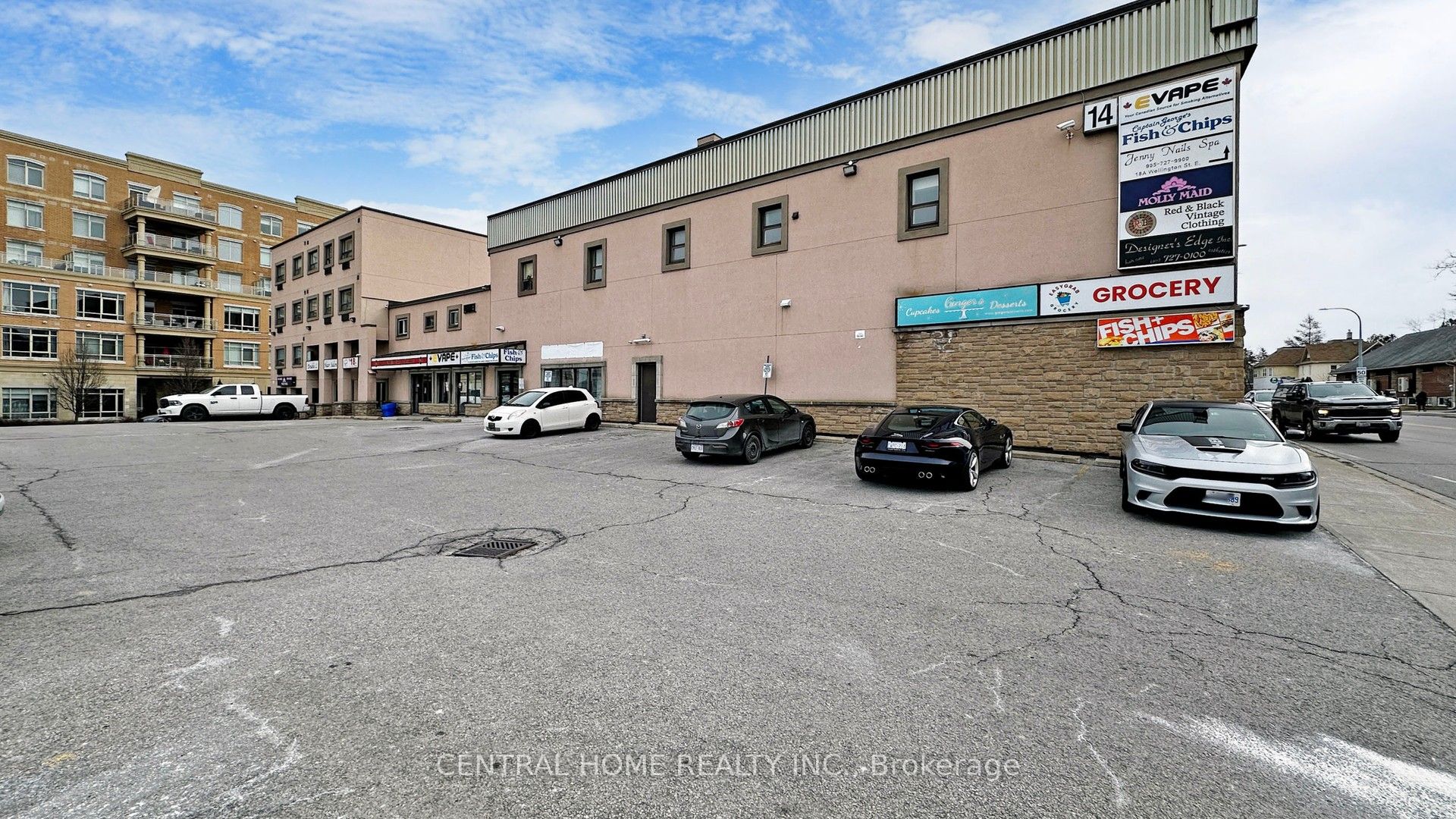 #1 - 14 Wellington Street Property Photo 28